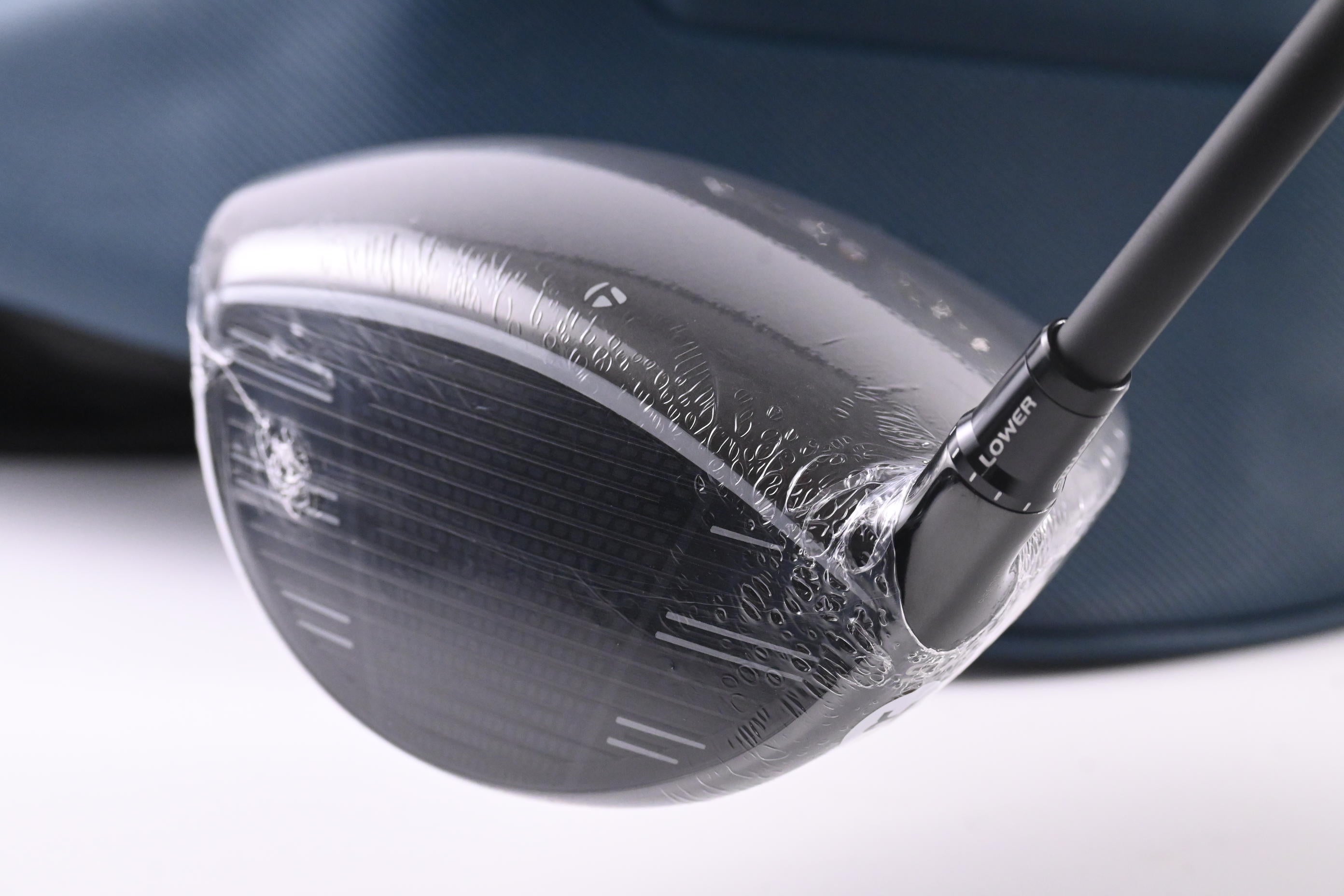 Taylormade Qi4D Driver / 10.5 Degree / Regular Flex REAX Blue 50 Shaft