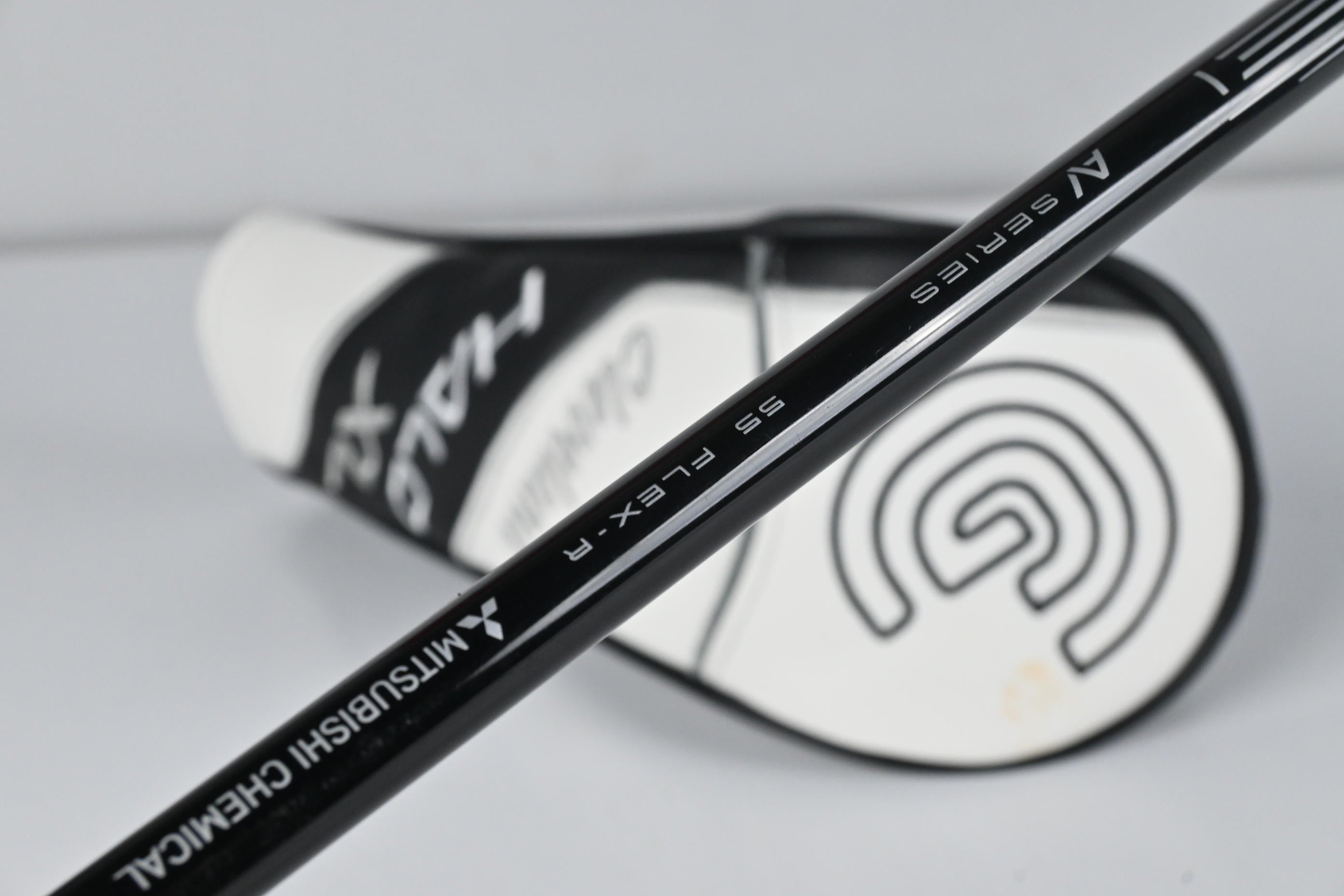 Left Hand Cleveland Halo XL #3 Wood / 18 Degree / Regular Flex Tensei AV 55