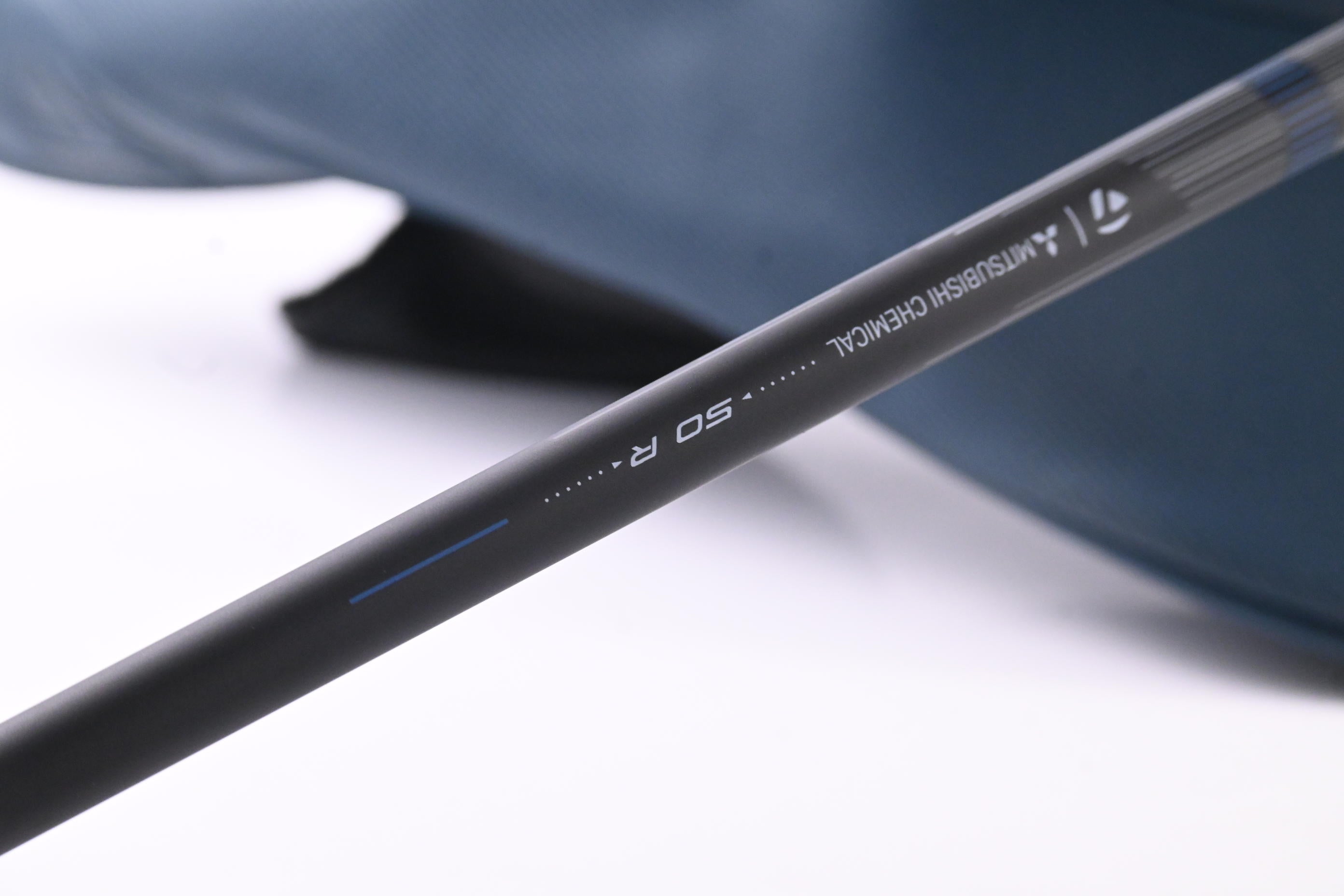 Taylormade Qi4D Driver / 10.5 Degree / Regular Flex REAX Blue 50 Shaft