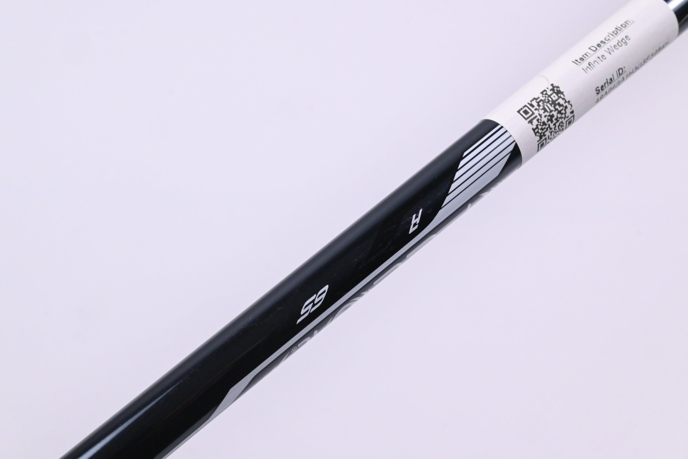 Wilson Infinite Gap Wedge / 52 Degree / Regular Flex UST Recoil Dart 65 Shaft