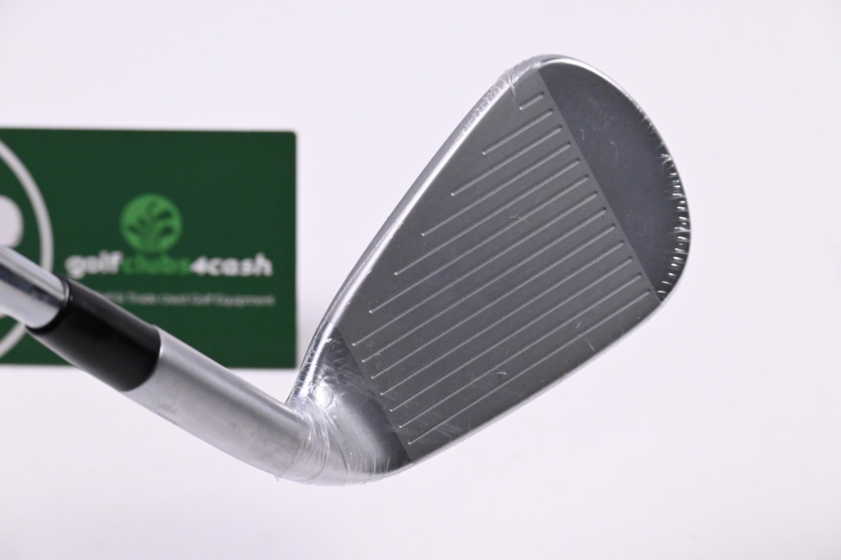 Left Hand Mizuno JPX 925 Hot Metal #7 Iron / Regular Flex Dynamic Gold 95