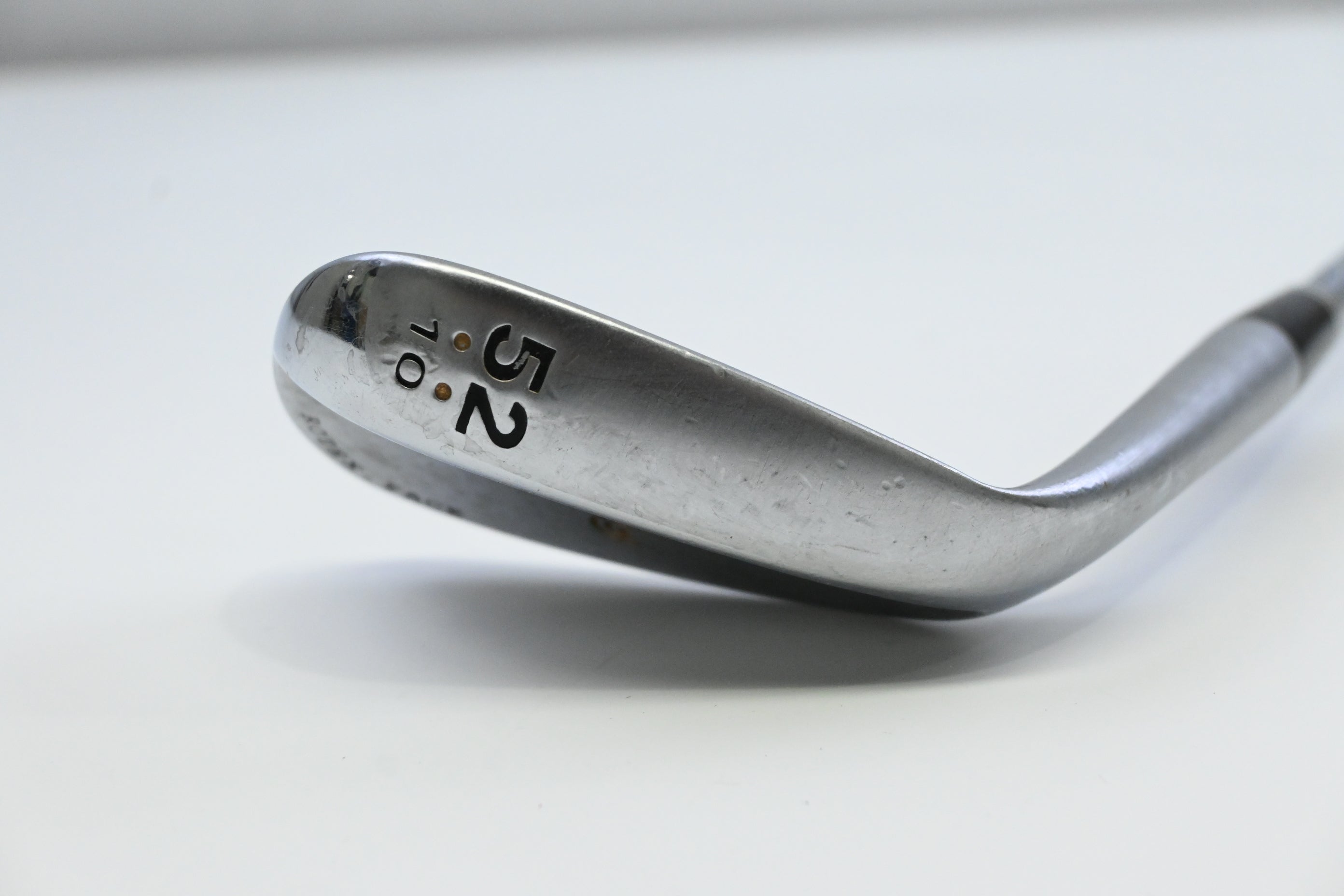 Cleveland 588 RTX Gap Wedge / 52 Degree / Wedge Flex Dynamic Gold Shaft