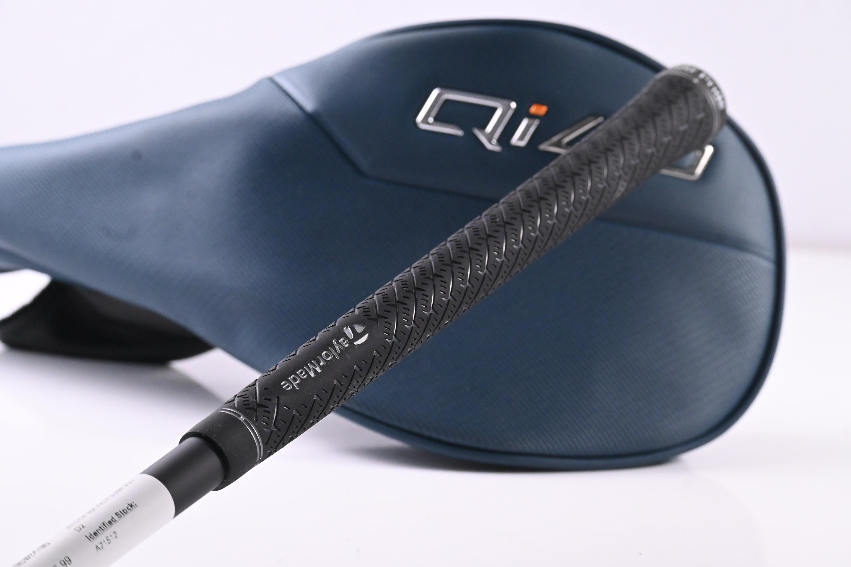 Taylormade Qi4D Driver / 10.5 Degree / Regular Flex REAX Blue 50 Shaft