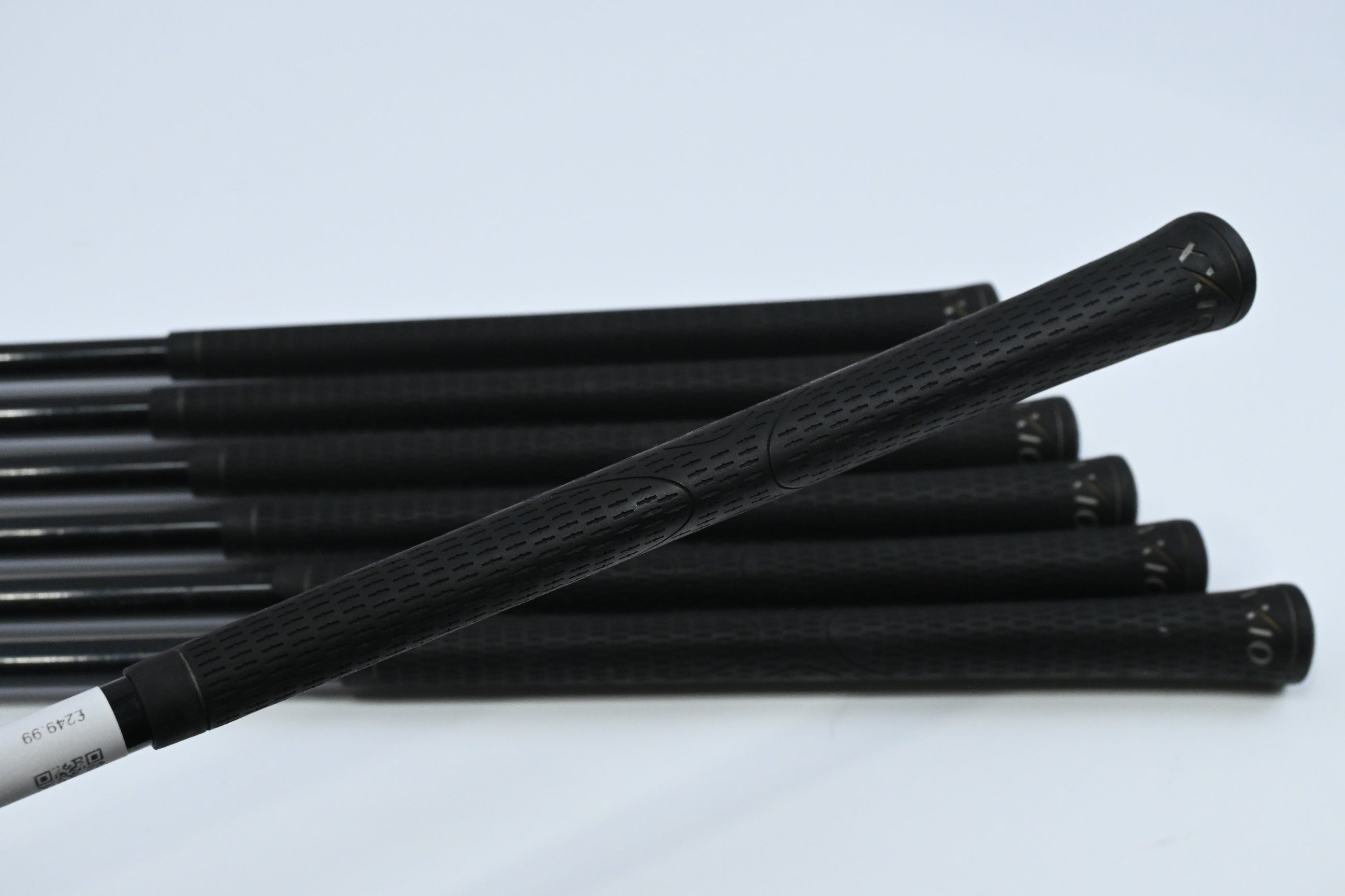 XXIO 8 Irons / 5-PW+SW / Regular Flex XXIO MP400 62 Shafts