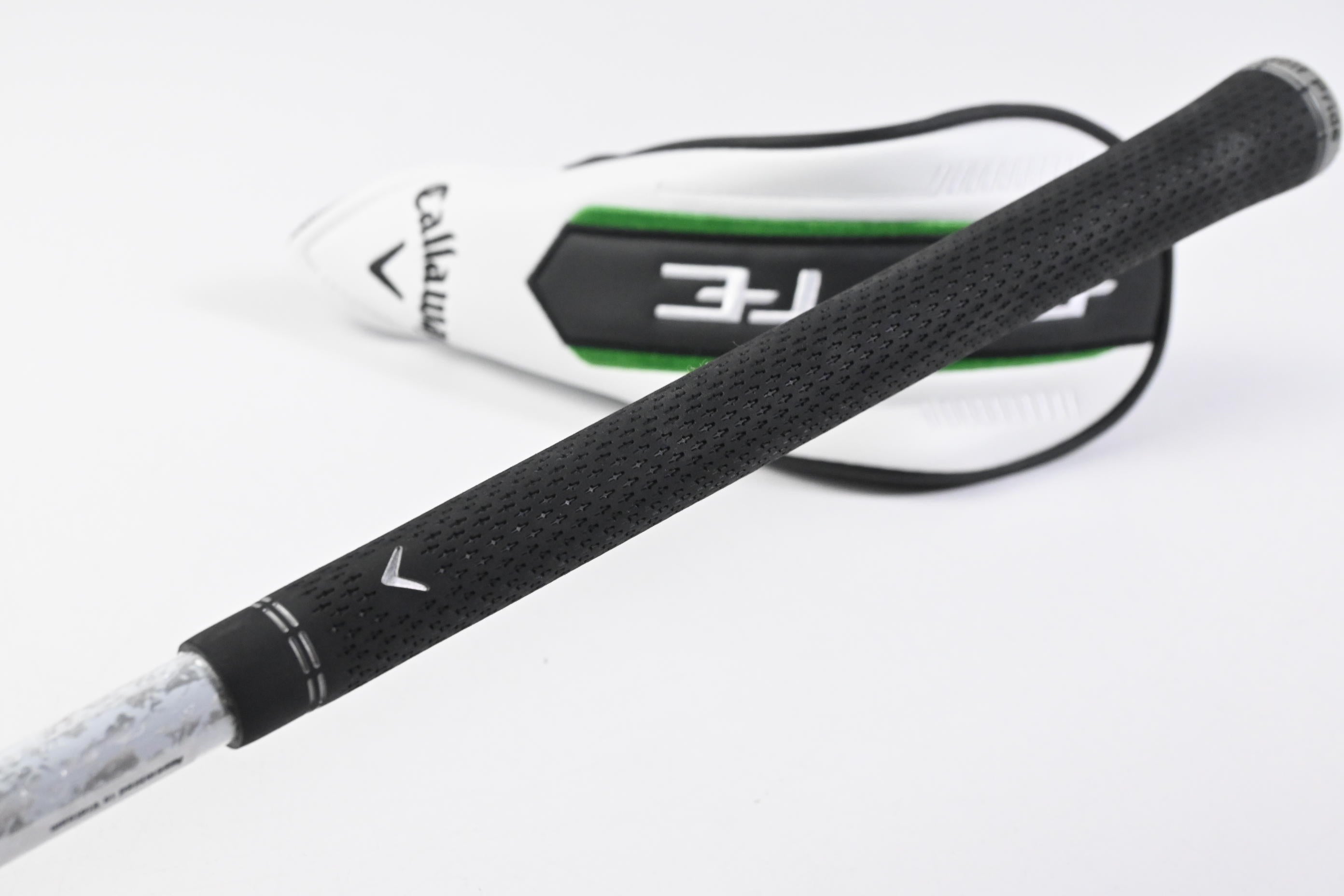 Callaway Elyte #4 Hybrid / 22 Degree / Regular Flex Denali Charcoal 60 Shaft