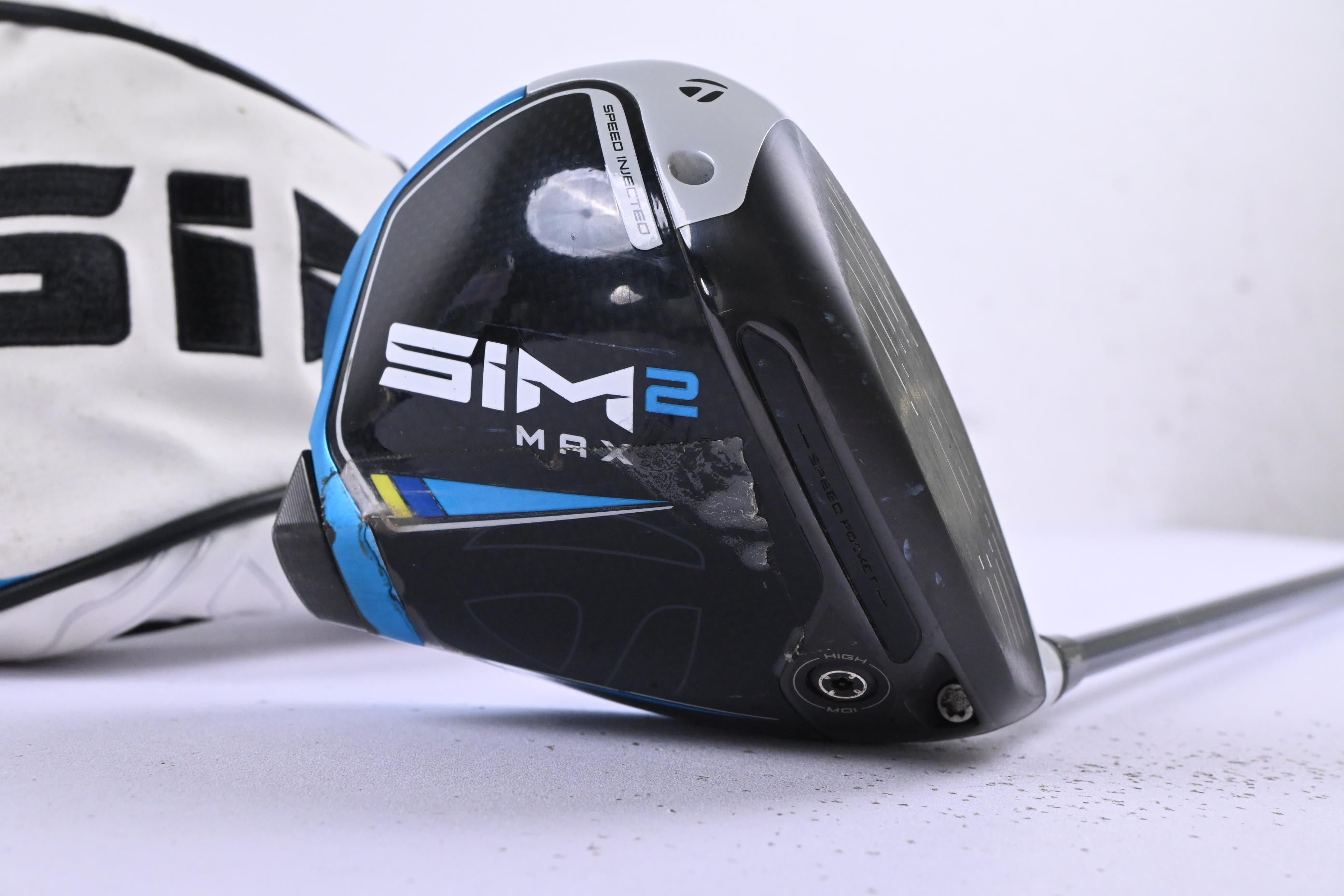 Taylormade SIM2 Max Driver / 10.5 Degree / Stiff Flex Ventus Blue 5 Shaft