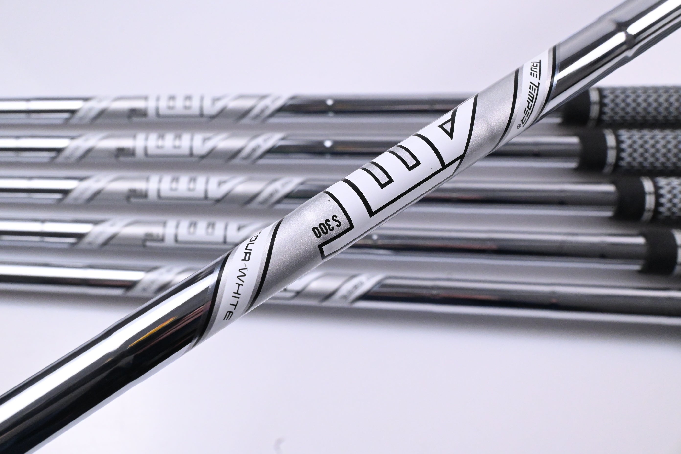 Mizuno Pro 243 Irons / 5-PW / Stiff Flex AMT Tour White S300 Shafts