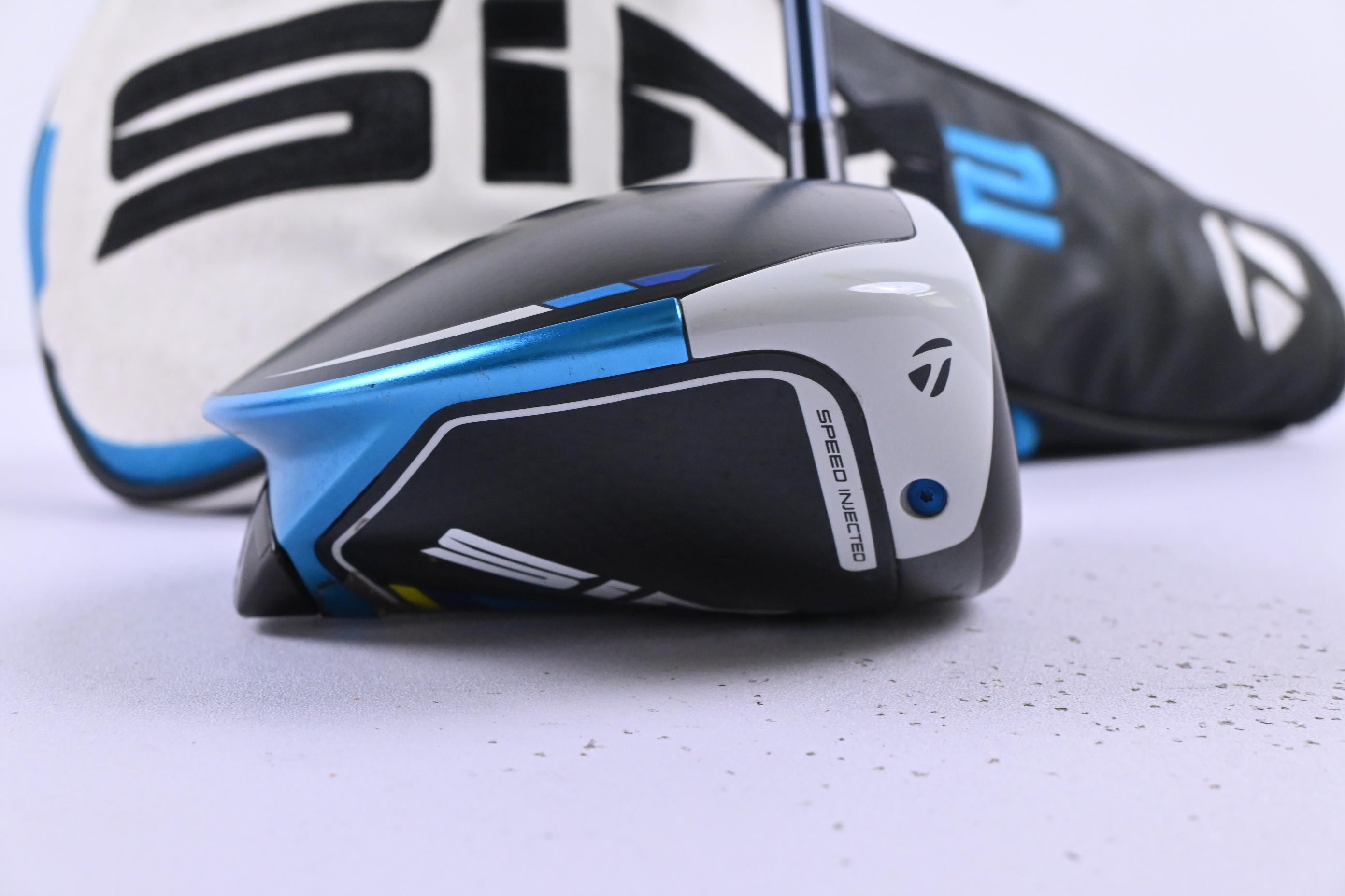 Taylormade SIM2 Max Driver / 10.5 Degree / Stiff Flex Ventus Blue 5 Shaft