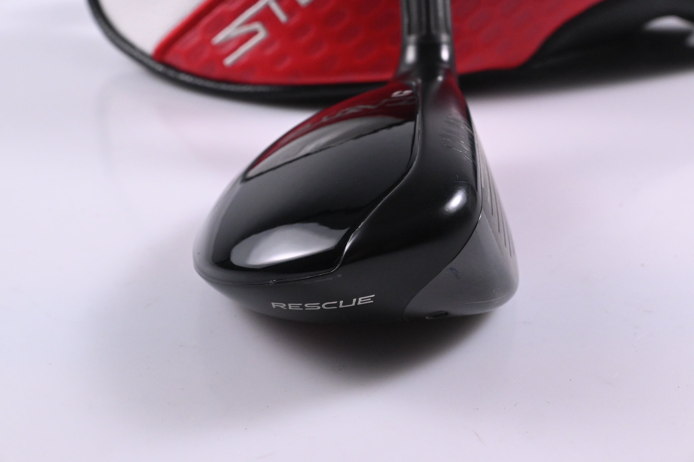 Taylormade Stealth 2 #3 Hybrid / 19 Degree / Stiff Flex Fujikura Ventus Red 7 Shaft