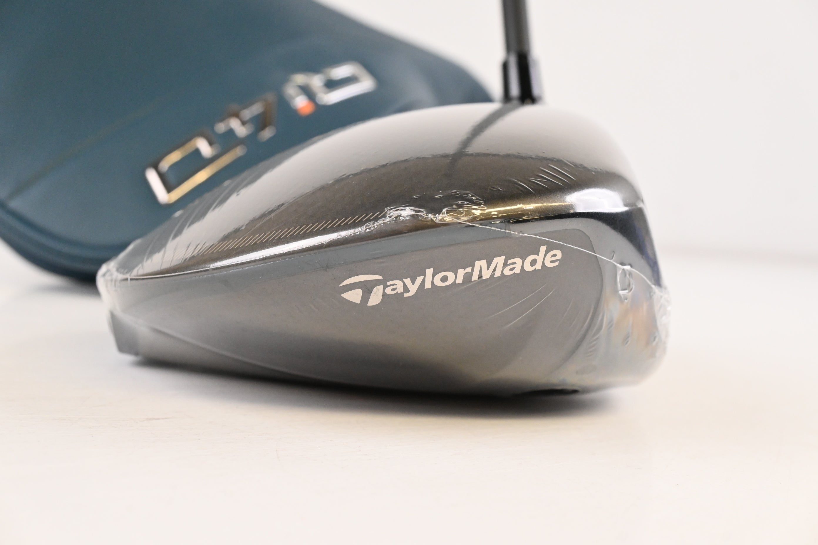 Taylormade Qi4D Driver / 10.5 Degree / Regular Flex Reax Blue 50 Shaft