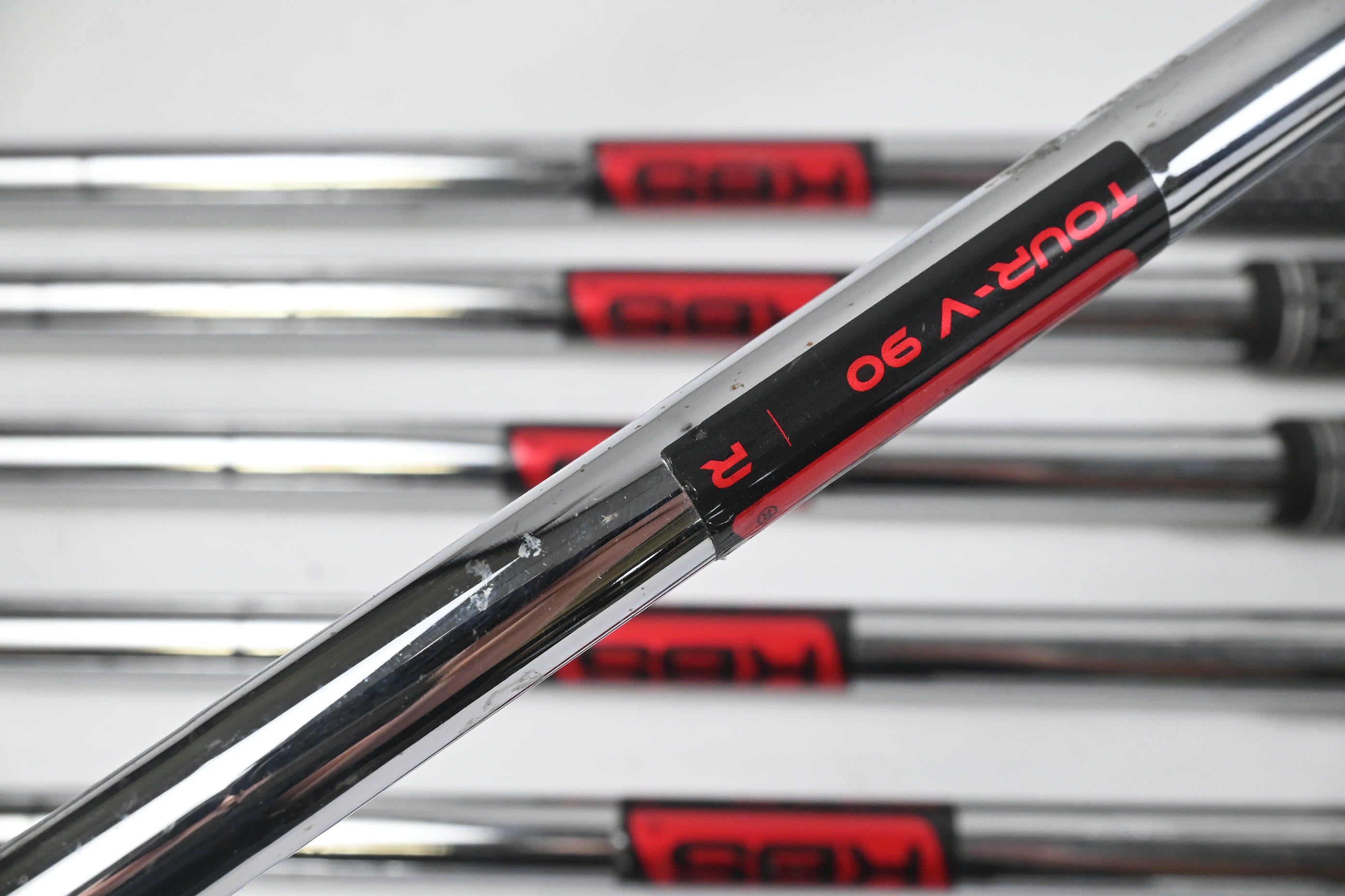 Cobra King F9 Irons / 5-PW+SW / Regular Flex KBS Tour-V 90 Shafts