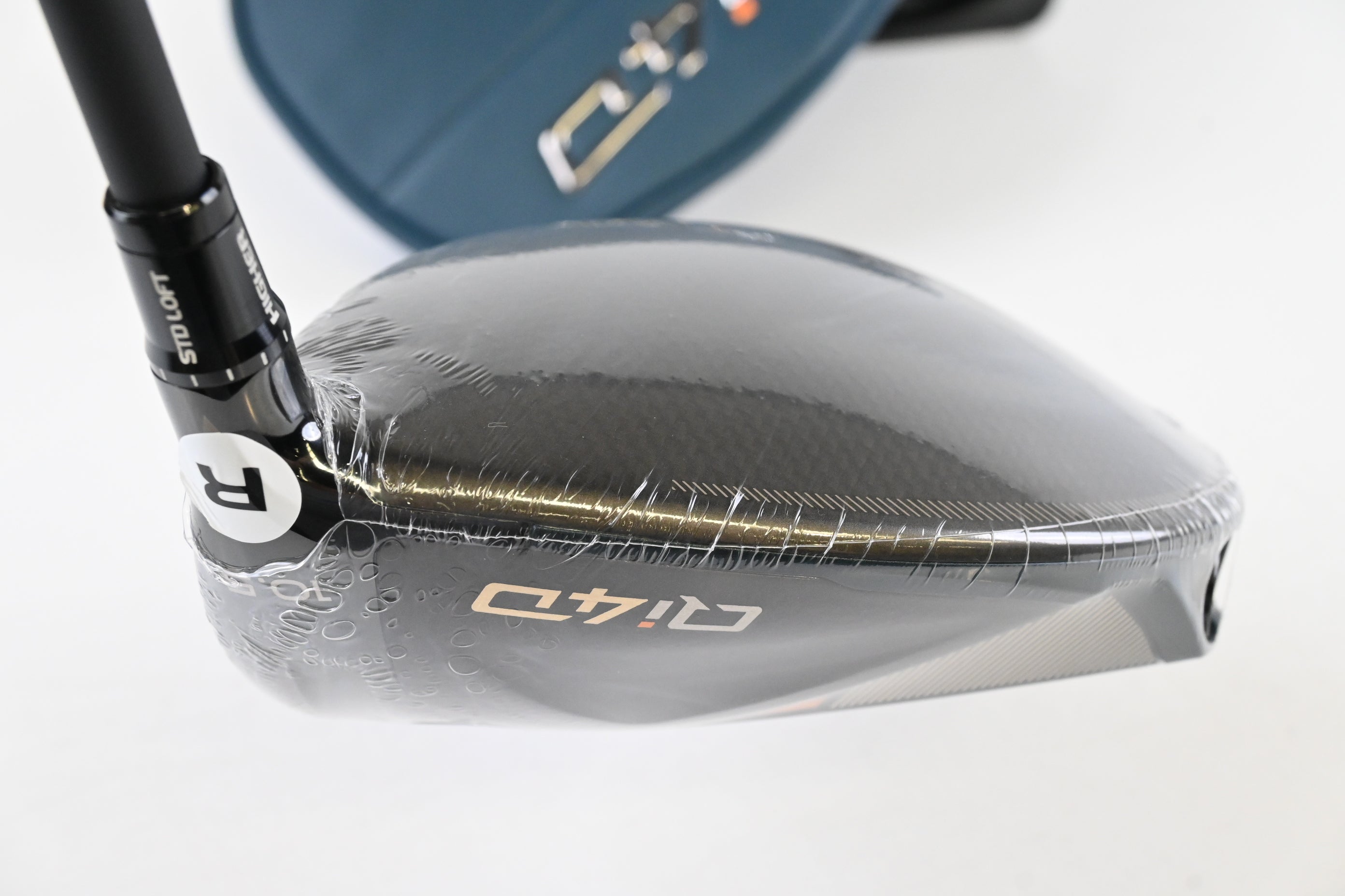 Taylormade Qi4D Driver / 10.5 Degree / Regular Flex Reax Blue 50 Shaft