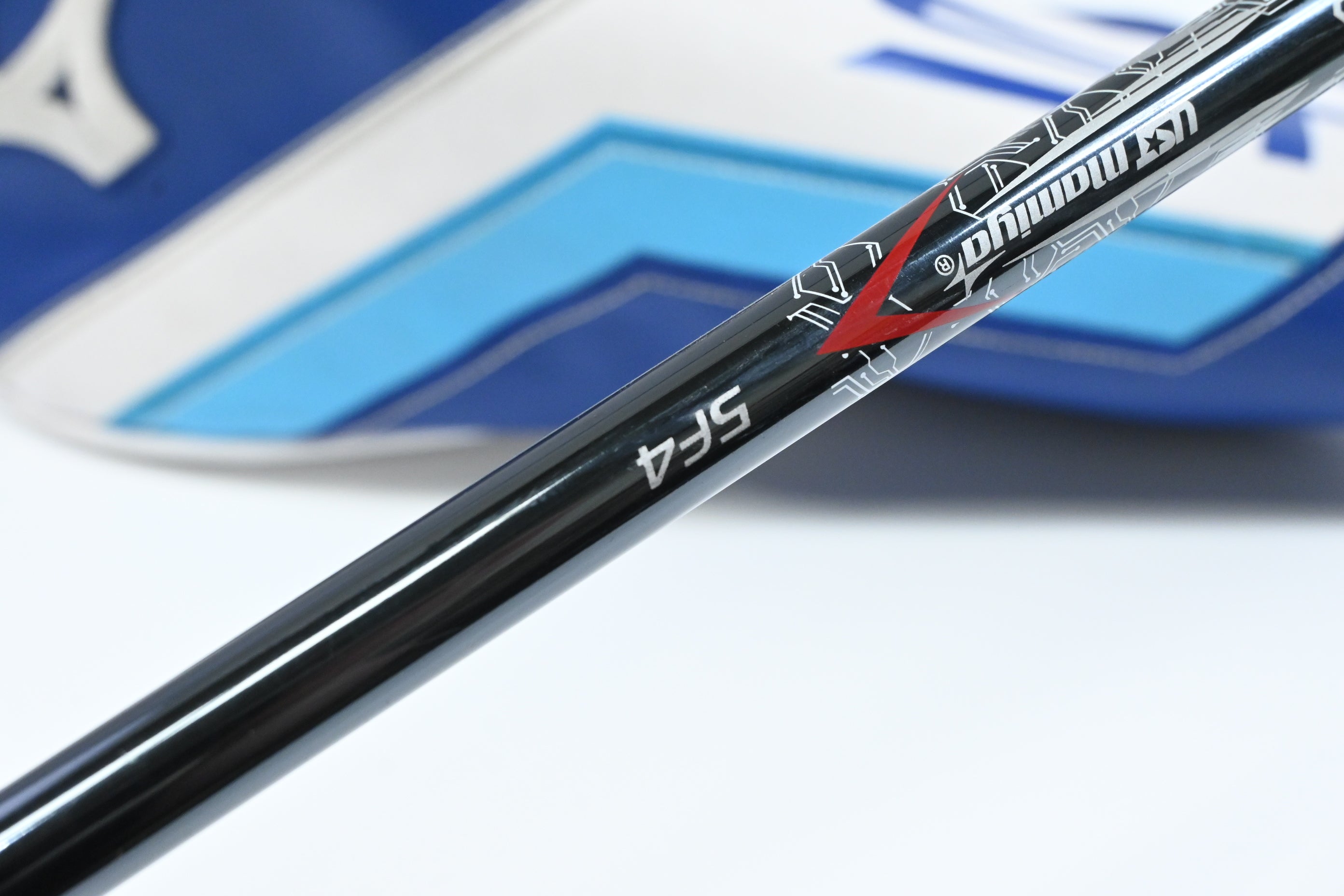 Mizuno ST-Max 230 Driver / 10.5 Degree / Stiff Flex UST Lin-Q M40X Red 5 Shaft