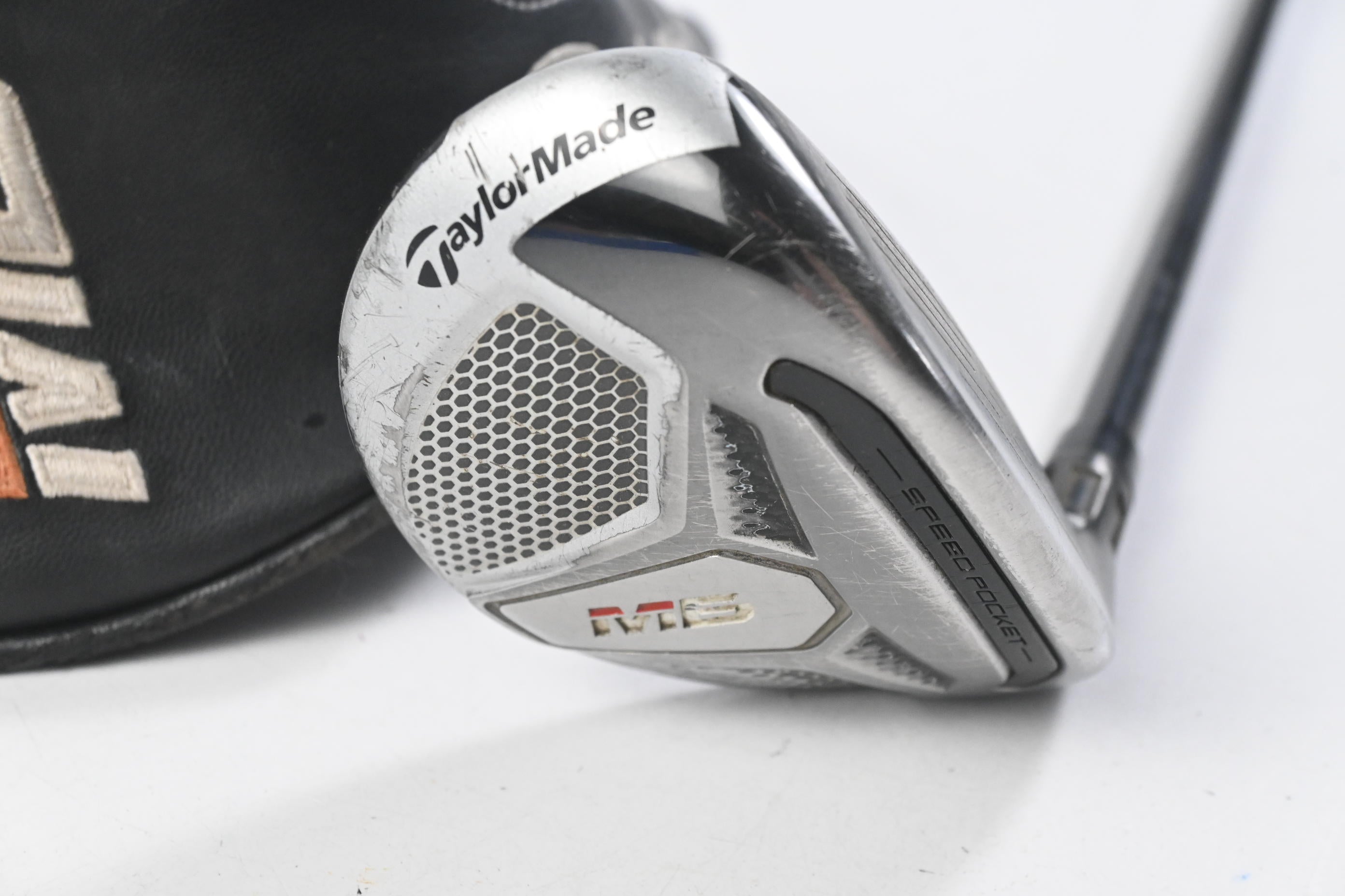 Taylormade M6 #4 Hybrid / 22 Degree / Stiff Flex Fujikura Atmos Red 7 Shaft