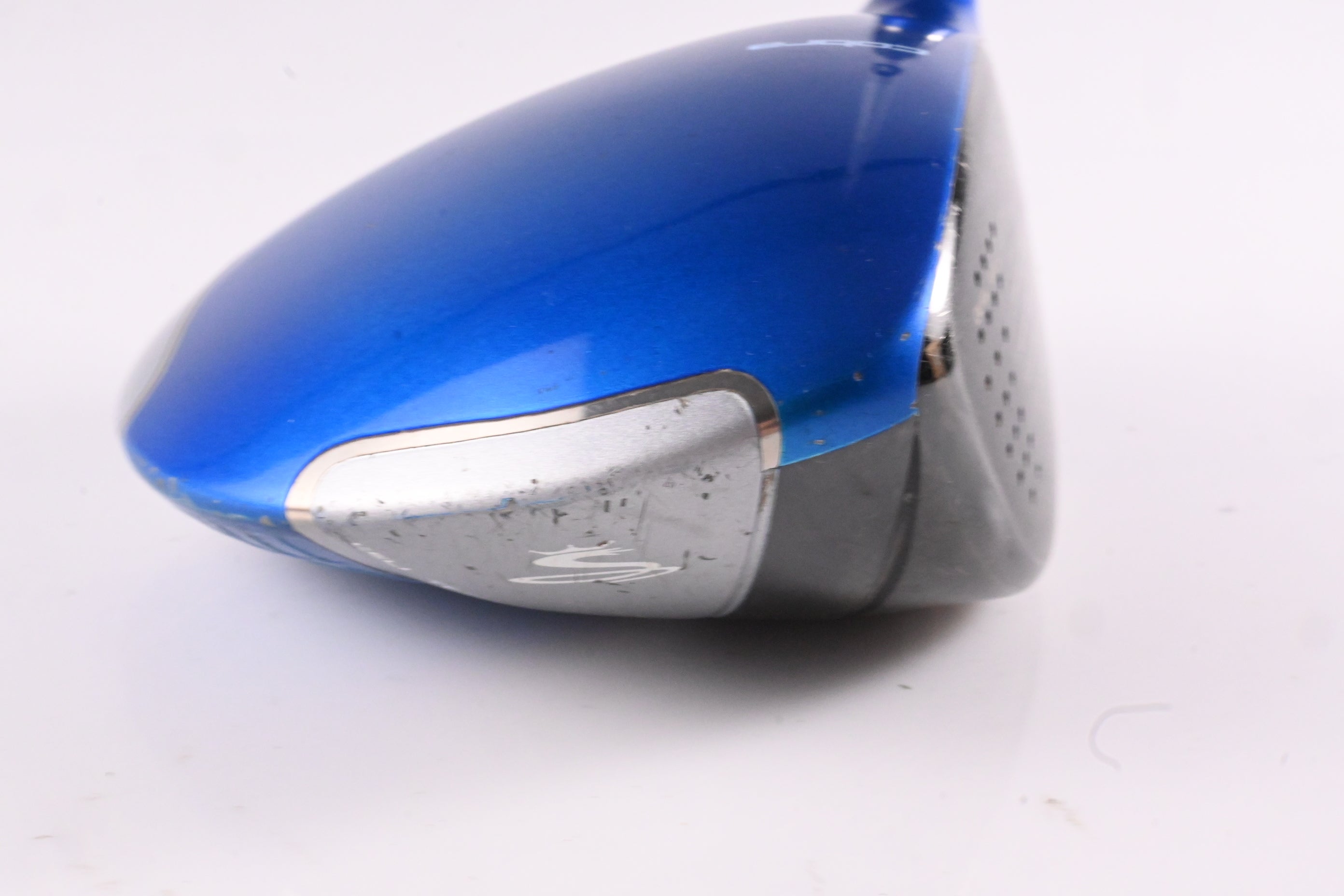 Cobra AMP Cell Driver / 8-11 Degree / Regular Flex Fujikura Fuel 57 Shaft