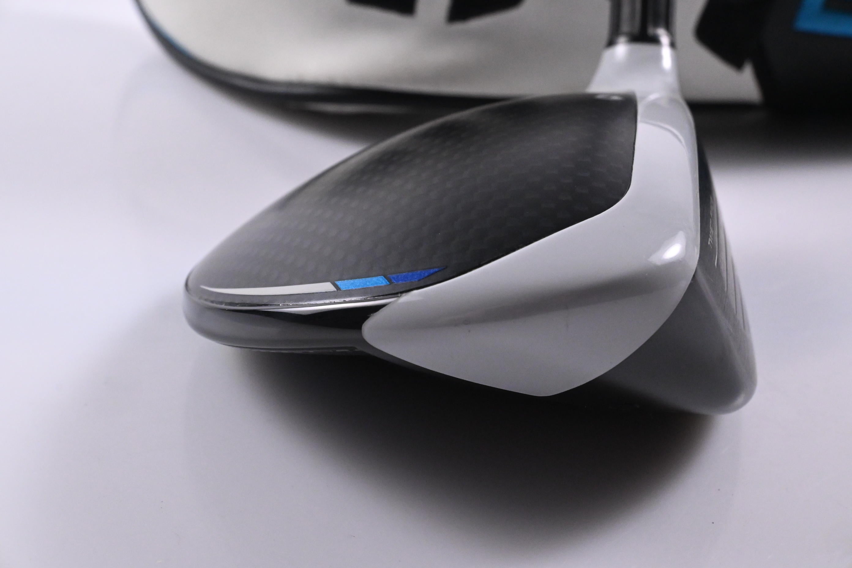 Taylormade SIM2 Max #5 Wood / 18 Degree / Regular Flex Ventus Blue 5 Shaft