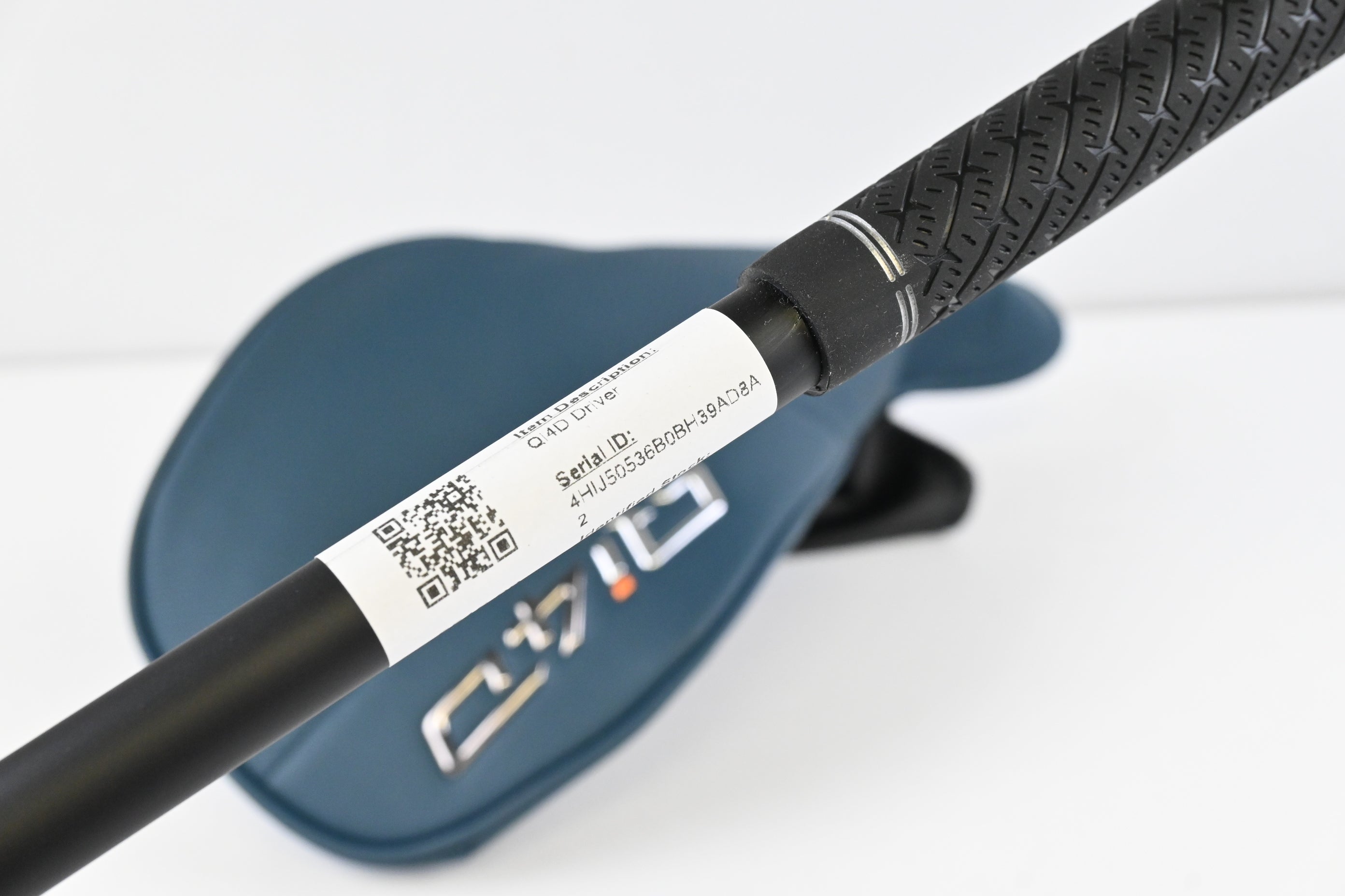 Taylormade Qi4D Driver / 10.5 Degree / Regular Flex Reax Blue 50 Shaft
