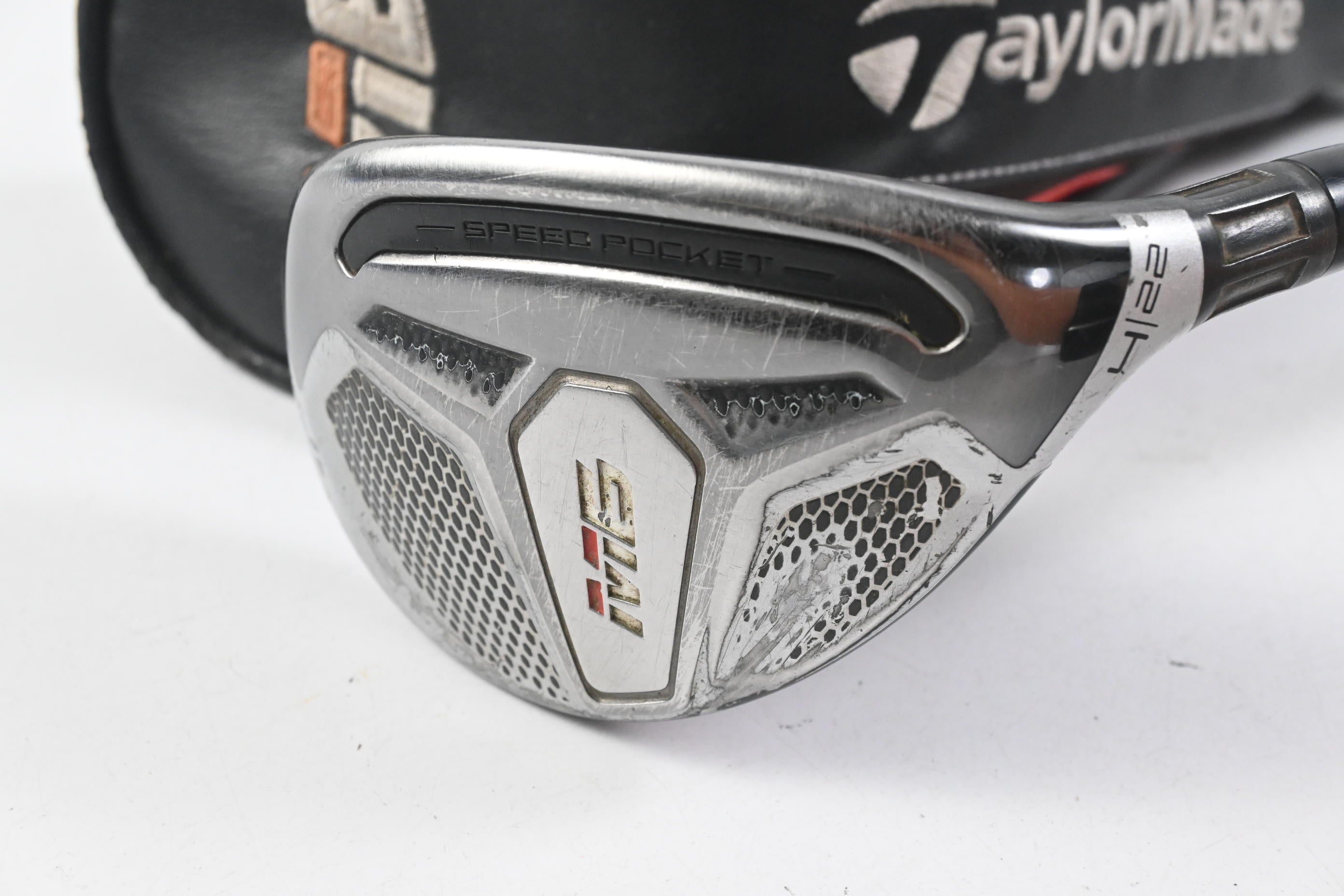 Taylormade M6 #4 Hybrid / 22 Degree / Stiff Flex Fujikura Atmos Red 7 Shaft