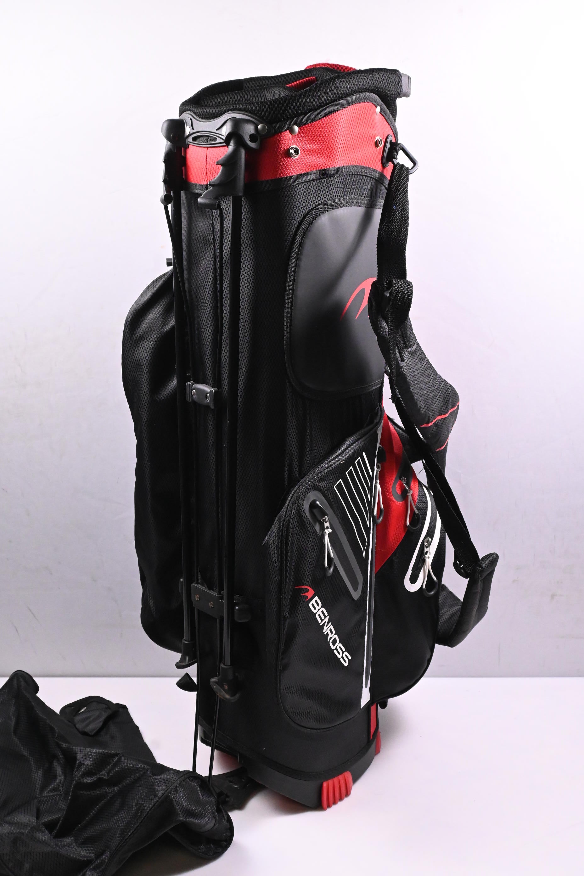 Benross Waterproof Stand Bag / 6-Way Divider / Black, White, Red