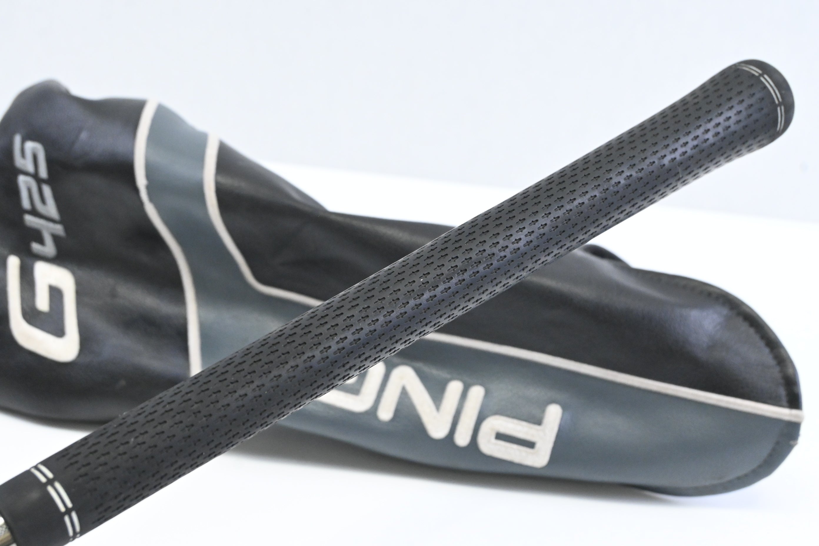 Ping G425 SFT Driver / 10.5 Degree / Regular Flex Ping Tour Chrome 65 Shaft