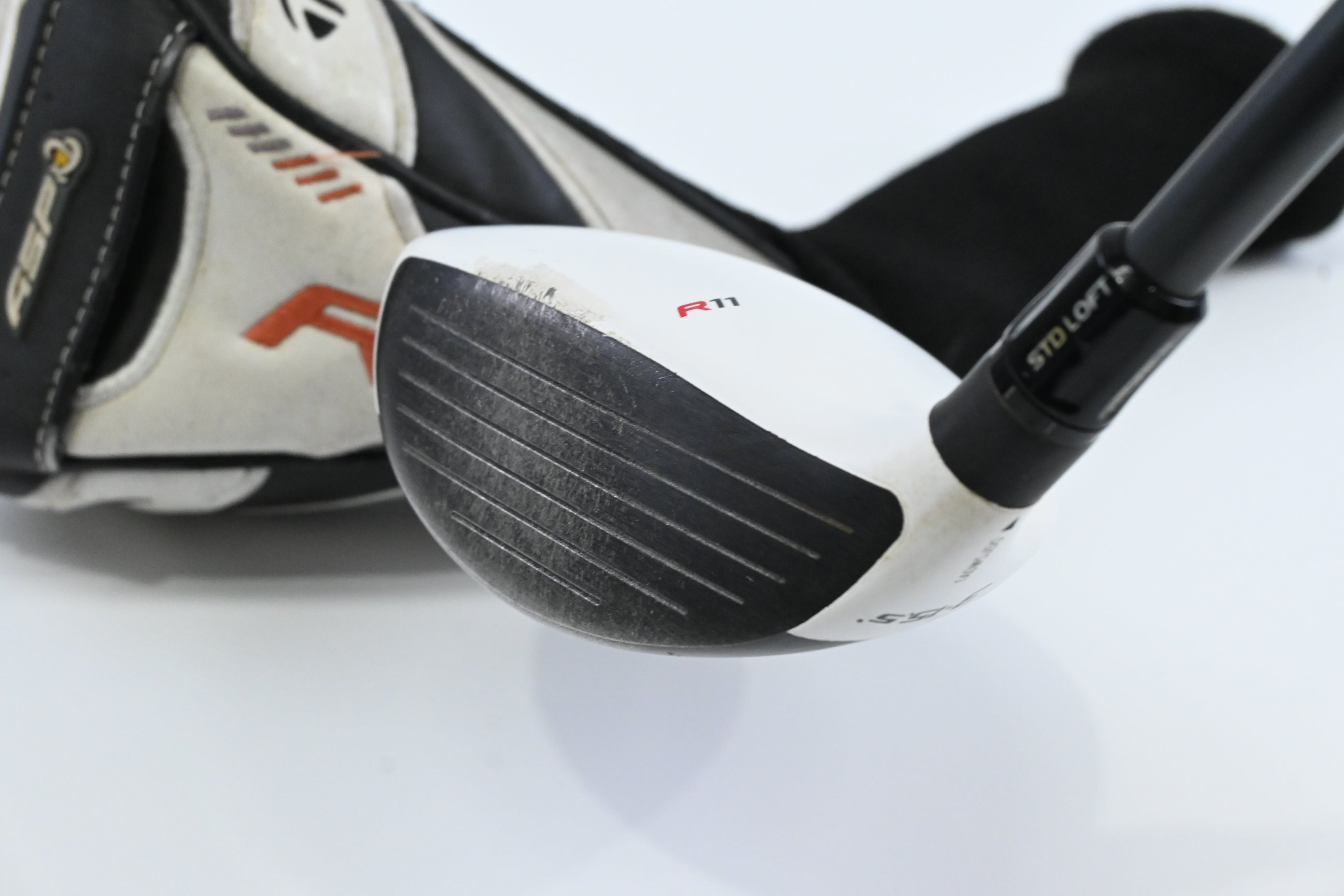 Taylormade R11S #3 Wood / 15.5 Degree / Stiff Flex Aldila RIP Phenom 70 Shaft