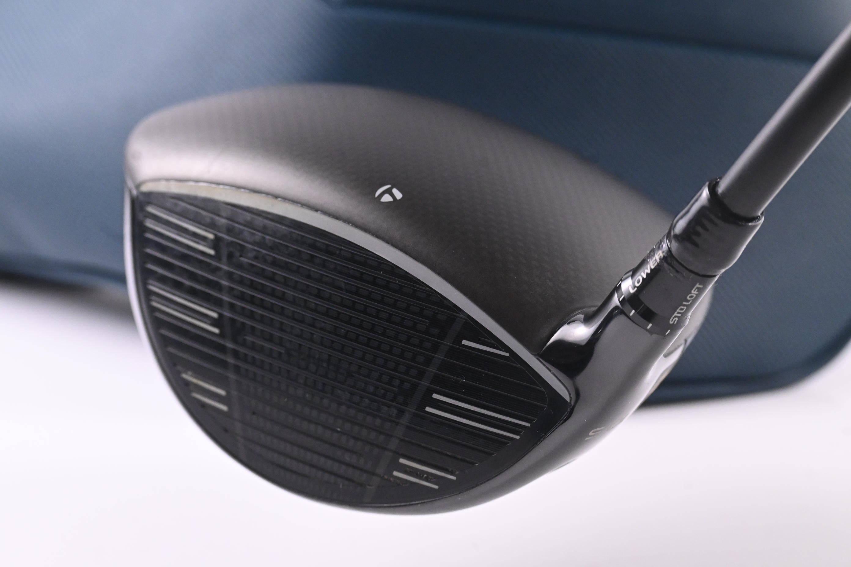 Taylormade Qi4D Driver / 10.5 Degree / Stiff Flex Ping ALTA CB Blue 50 Shaft