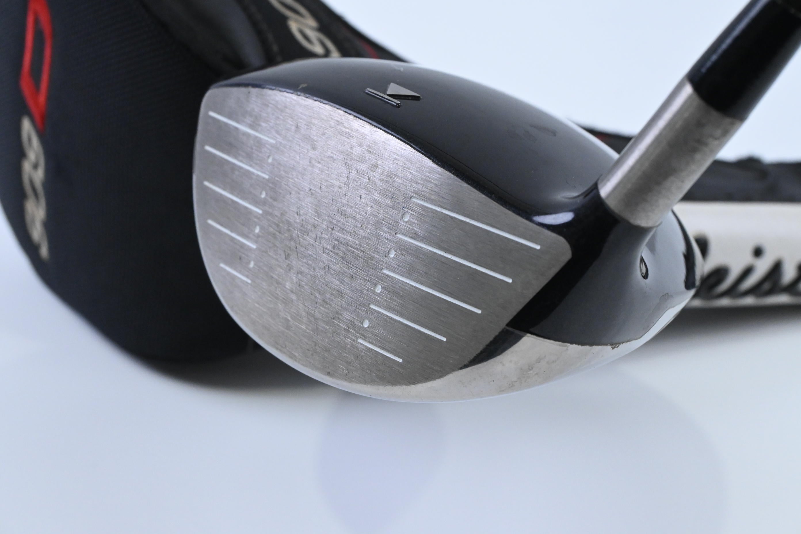 Titleist 909 D2 Driver / 9.5 Degree / X-Flex Aldila Trinity 65 Shaft