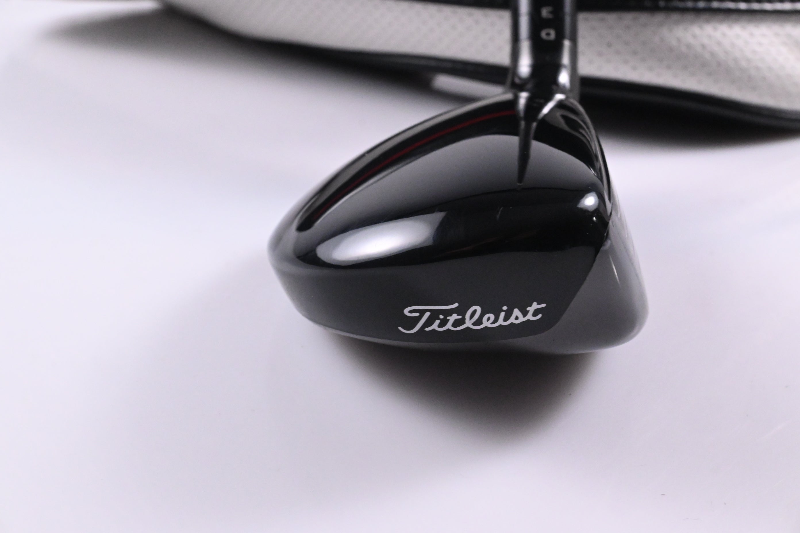 Titleist GT2 #4 Hybrid / 21 Degree / Regular Flex Fujikura Pro 72 Shaft