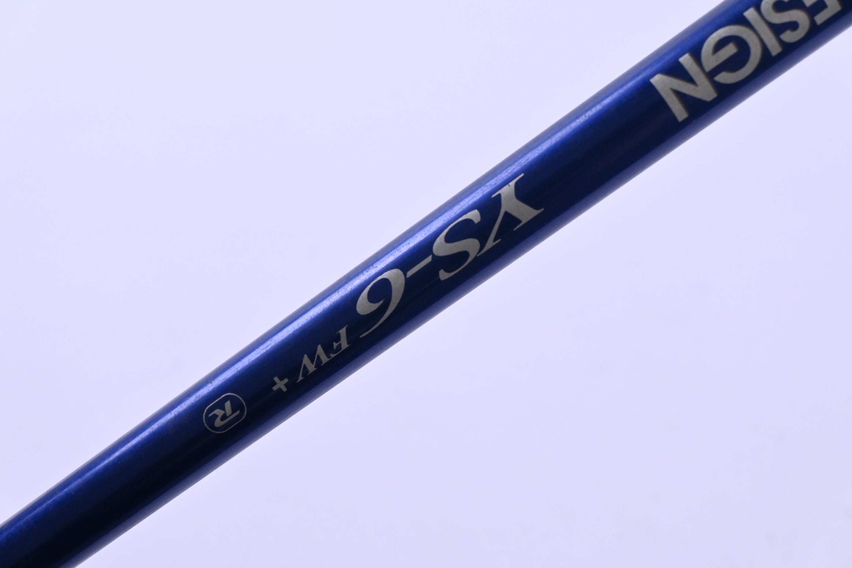 Titleist 906 F4 #5 Wood / 18.5 Degree / Regular Flex Graphite Design YS-6 Shaft