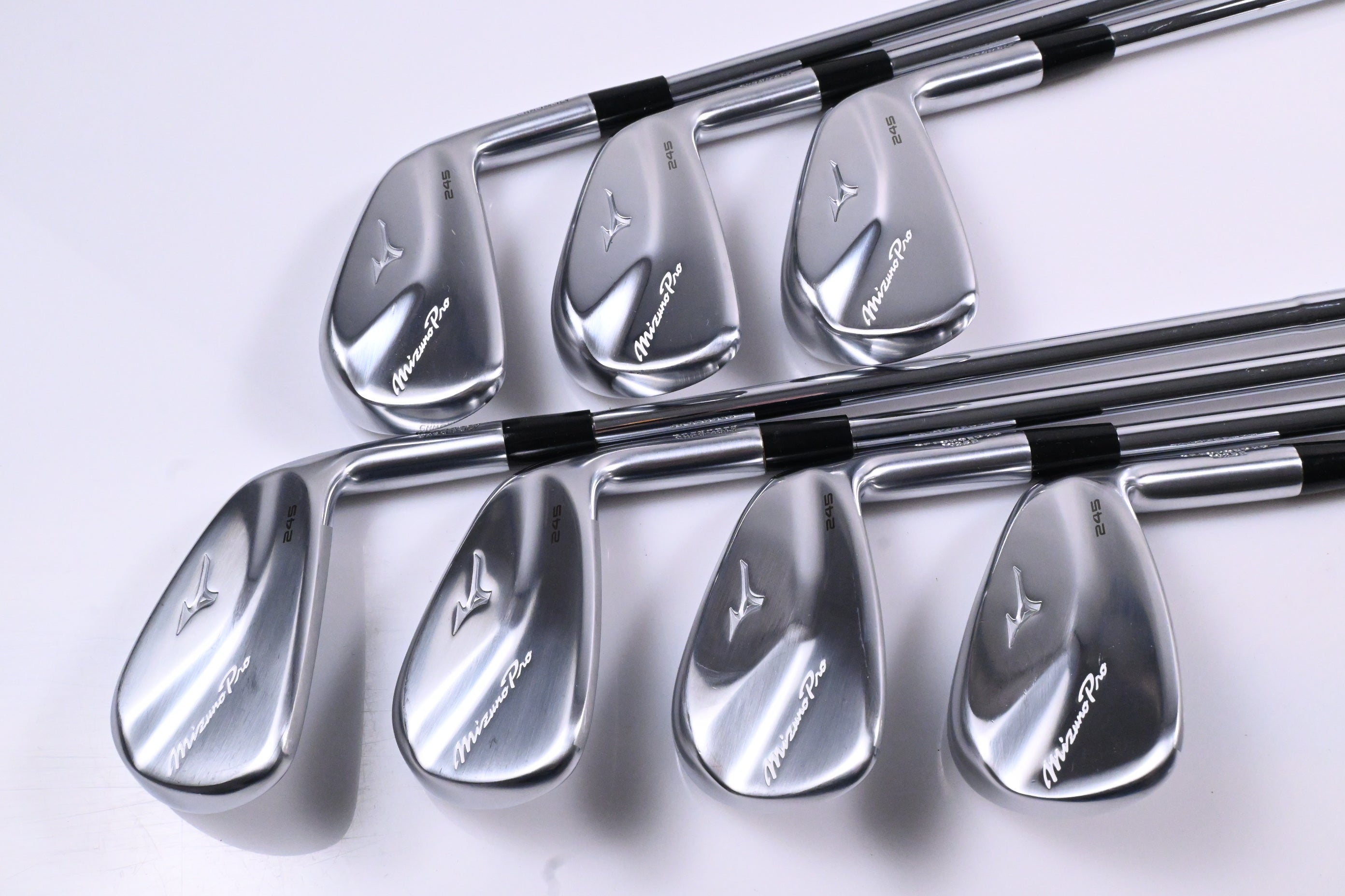 Mizuno Pro 245 Irons / 4-PW / Regular Flex Dynamic Gold Mid 100 R300 Shafts