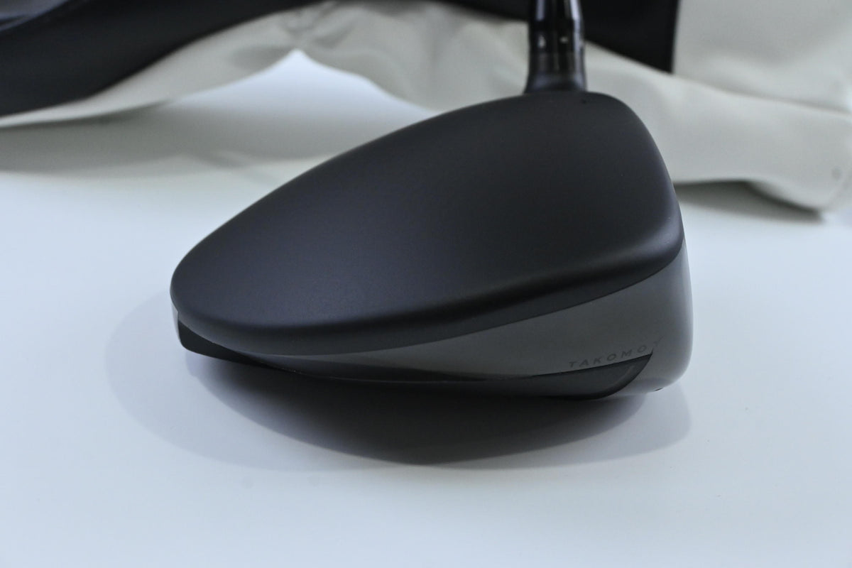Takomo IIGNIS D1 Driver / 10.5 Degree / Stiff Flex Fujikura Ventus Red 5