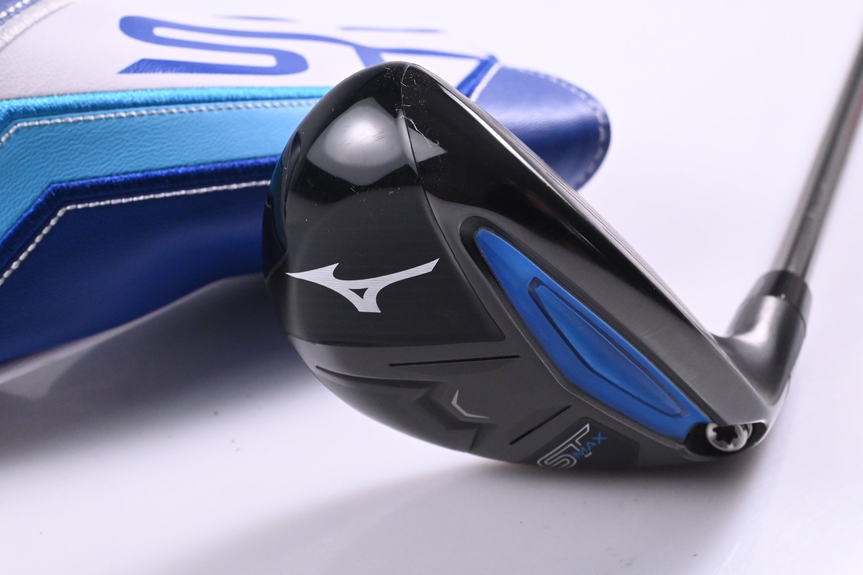 Mizuno ST-Max 230 #6 Hybrid / 28 Degree / X-Flex UST Recoil ES 780 Shaft