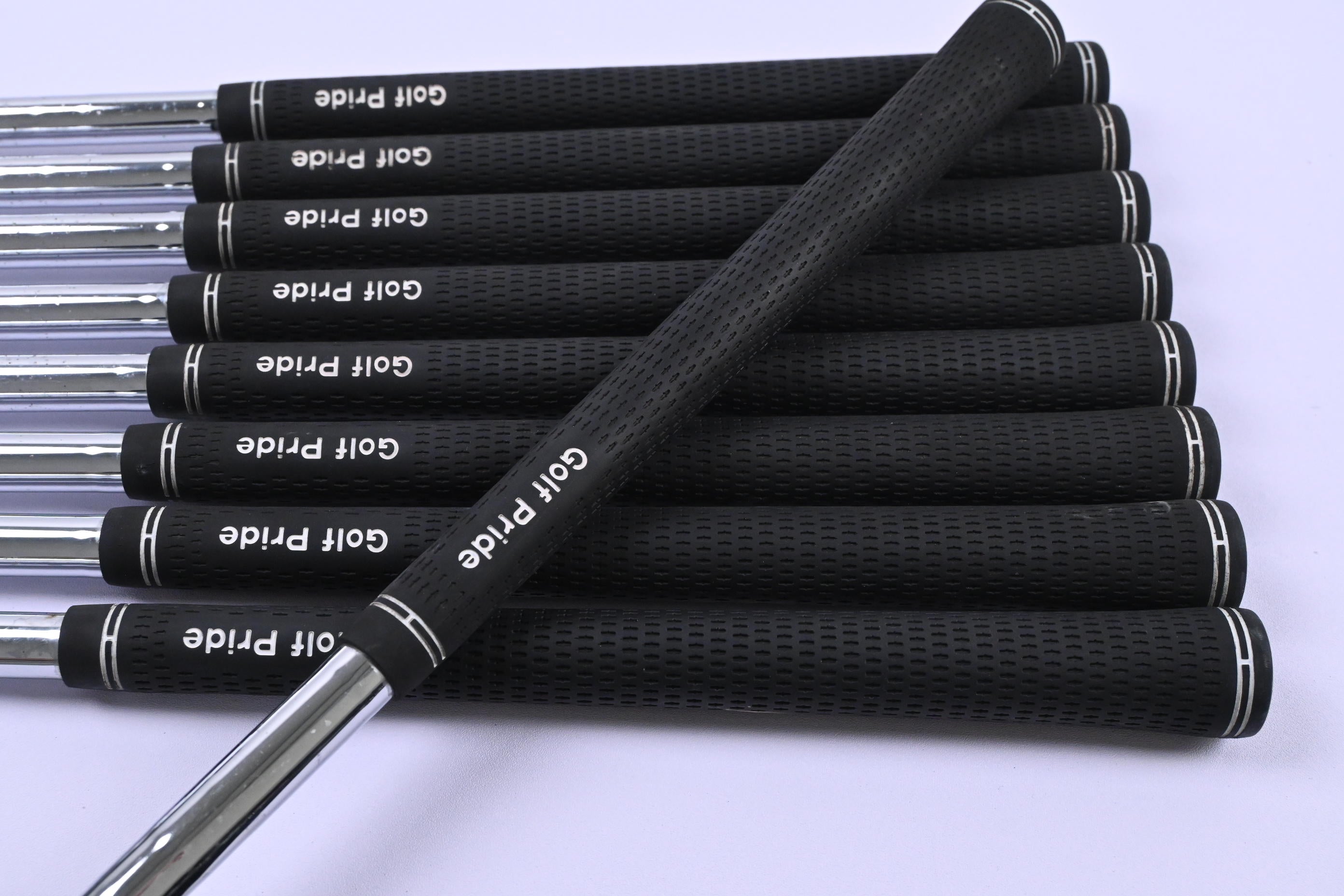 Ping i3+ Irons / 3-PW+SW / Black Dot / Regular Flex Dynamic Gold R300 Shafts