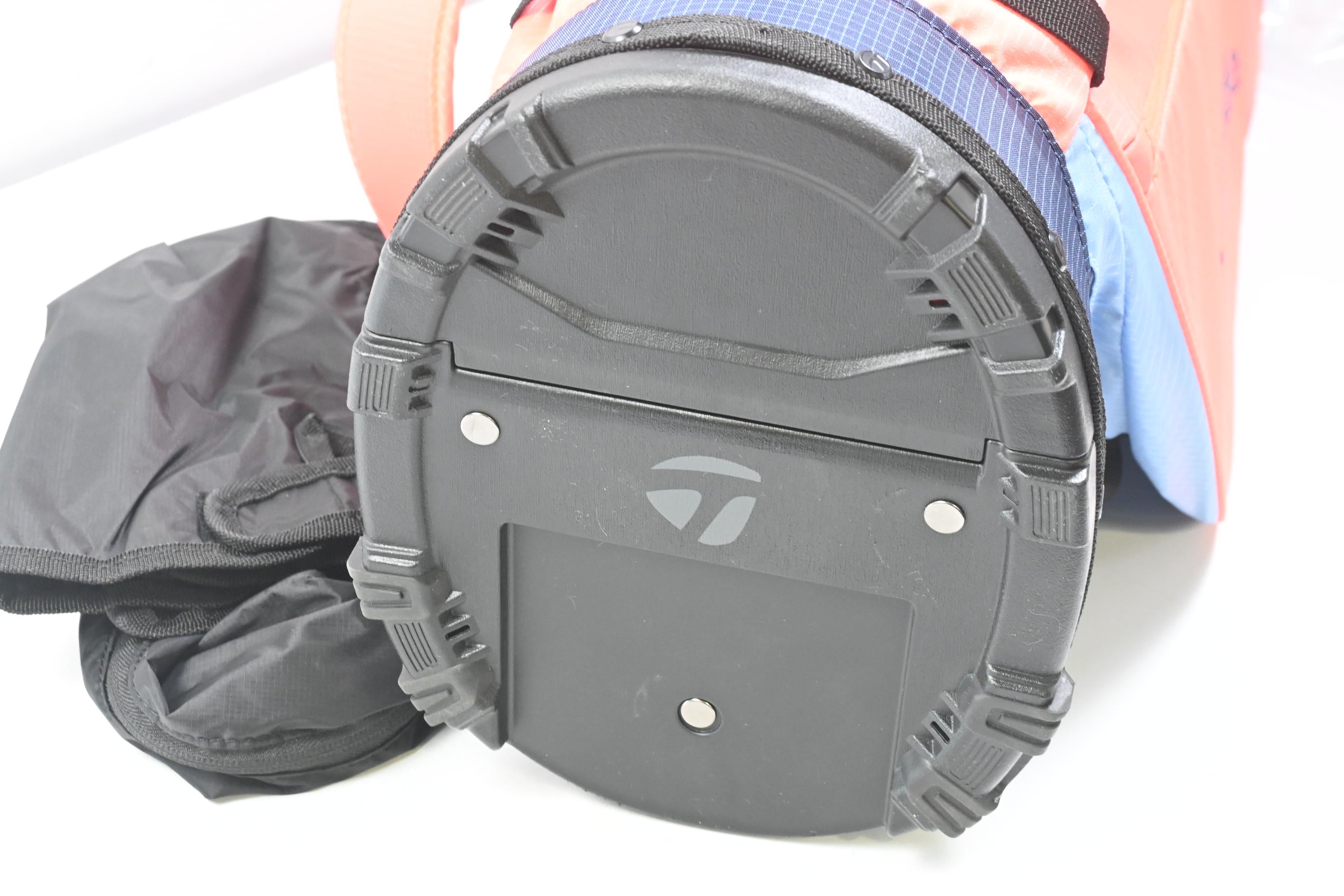 Taylormade FlexTech Superlite Stand Bag / 4-Way Divider / Coral, Navy