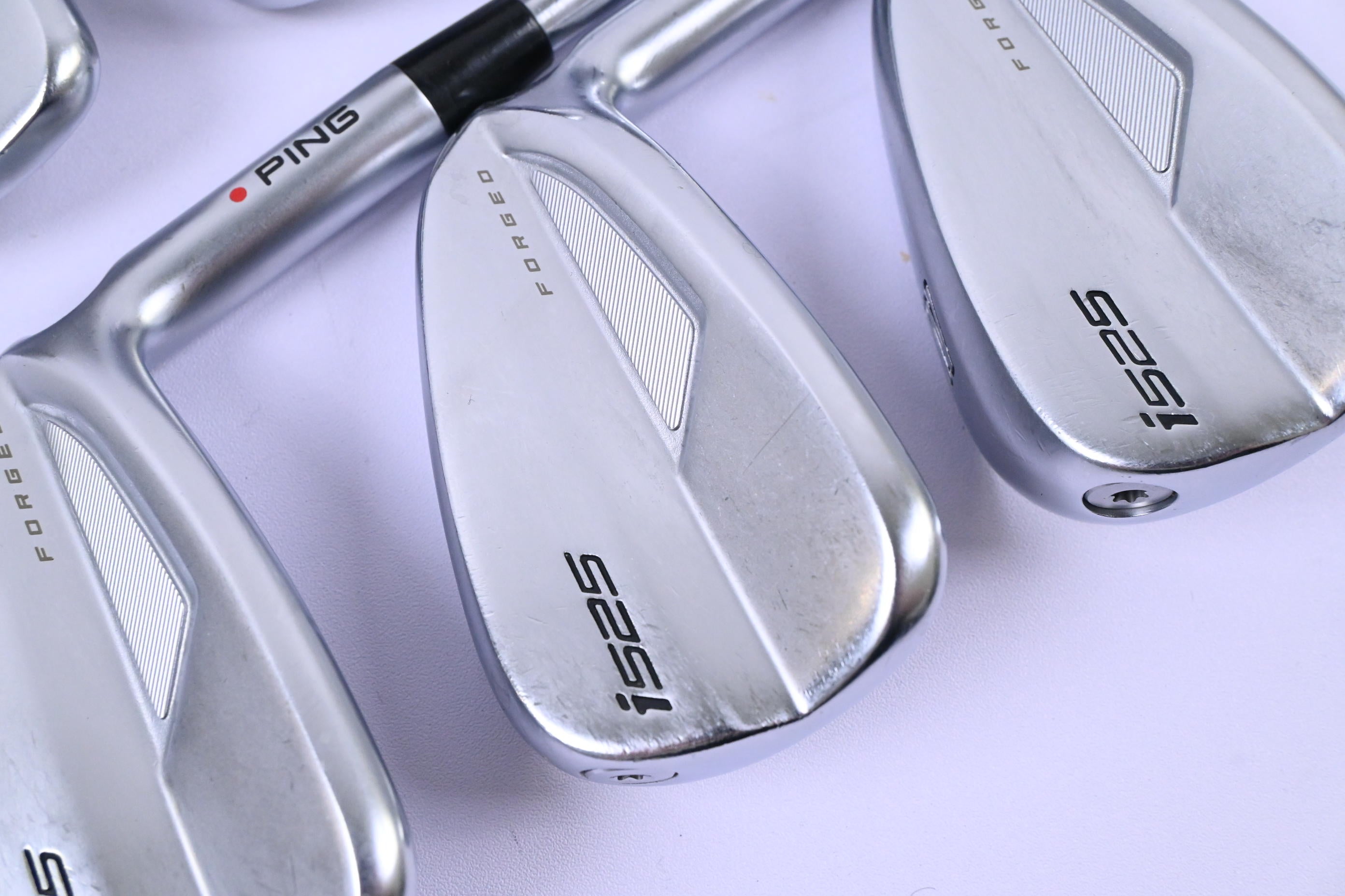 Ping i525 Irons / 5-PW / Red Dot / Regular Plus Flex Project X IO 105 Shafts