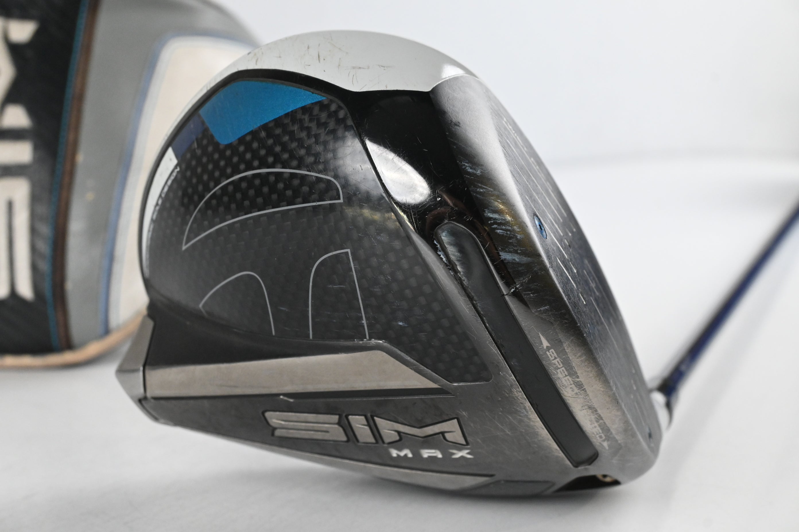 Taylormade SIM Max Driver / 10.5 Degree / Stiff Flex Fujikura Ventus Blue 6 Shaft