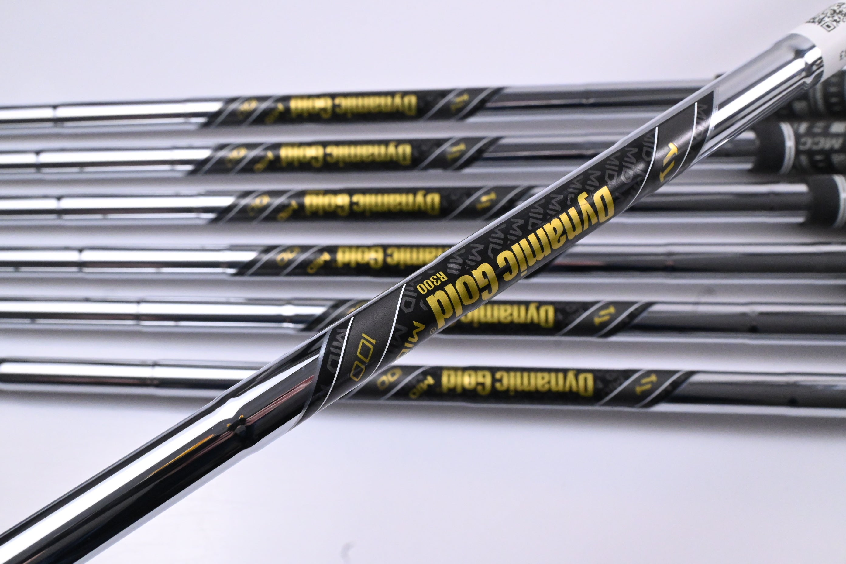 Mizuno Pro 245 Irons / 4-PW / Regular Flex Dynamic Gold Mid 100 R300 Shafts