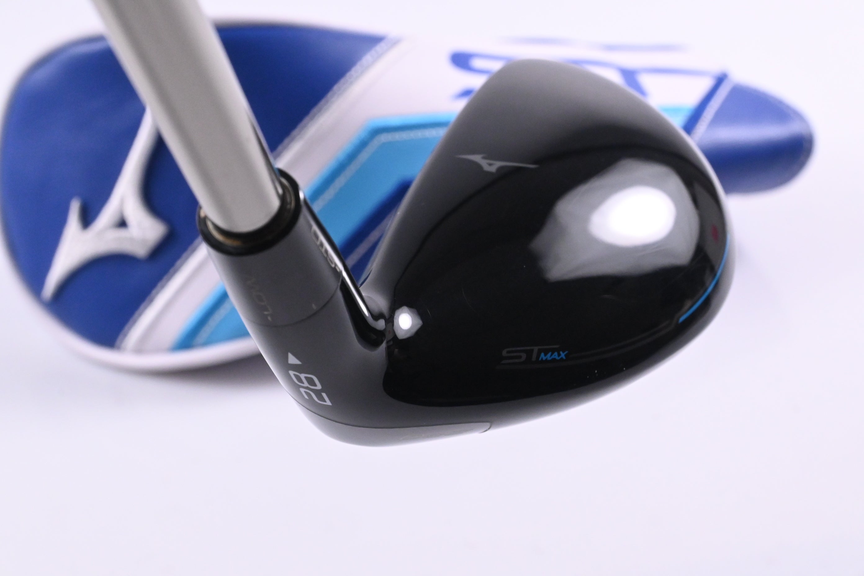 Mizuno ST-Max 230 #6 Hybrid / 28 Degree / X-Flex UST Recoil ES 780 Shaft