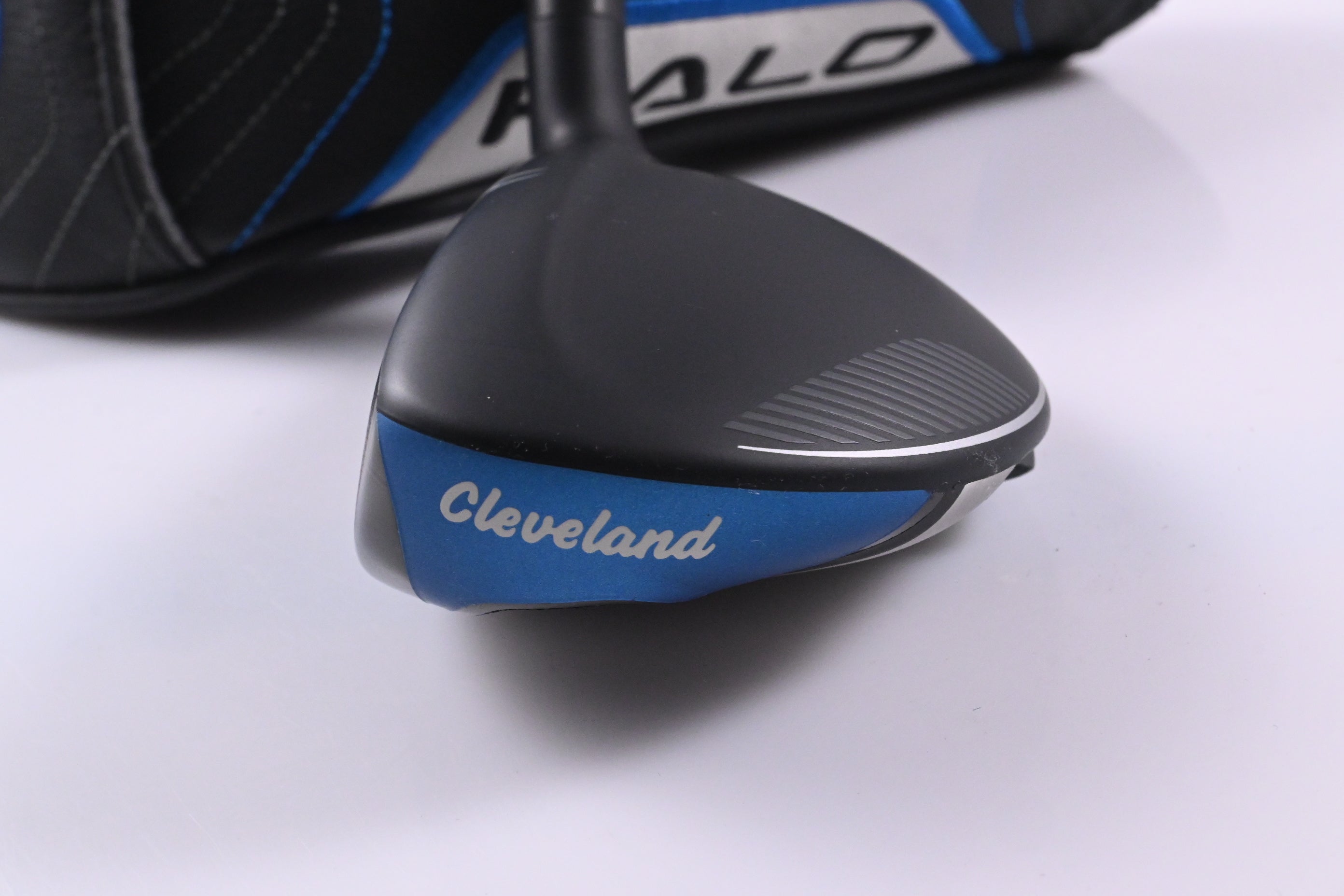Left Hand Cleveland Launcher XL Halo Fairway #3 Wood / 18 Degree / Stiff Flex