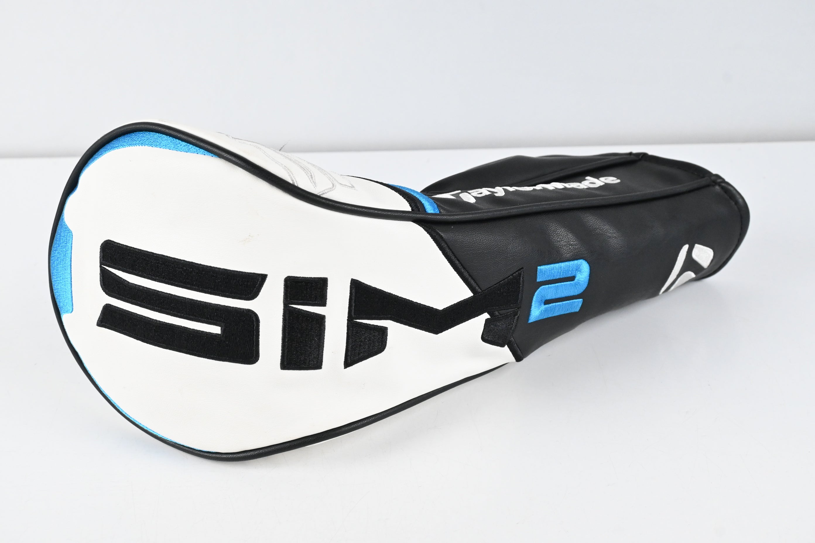 Taylormade SIM2 Max Driver / 12 Degree / Regular Flex Ventus Blue 5 Shaft