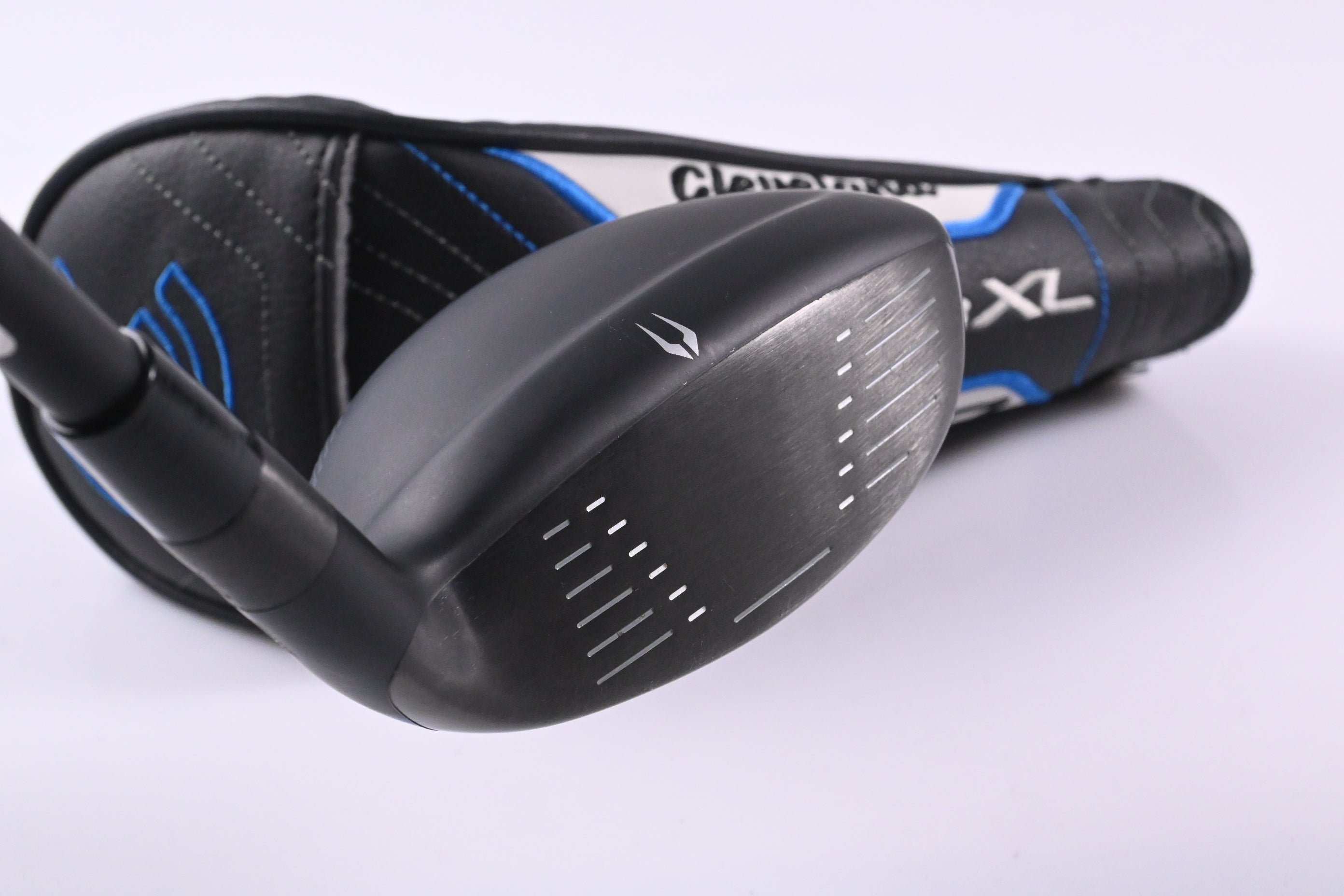 Left Hand Cleveland Launcher XL Halo Fairway #3 Wood / 18 Degree / Stiff Flex