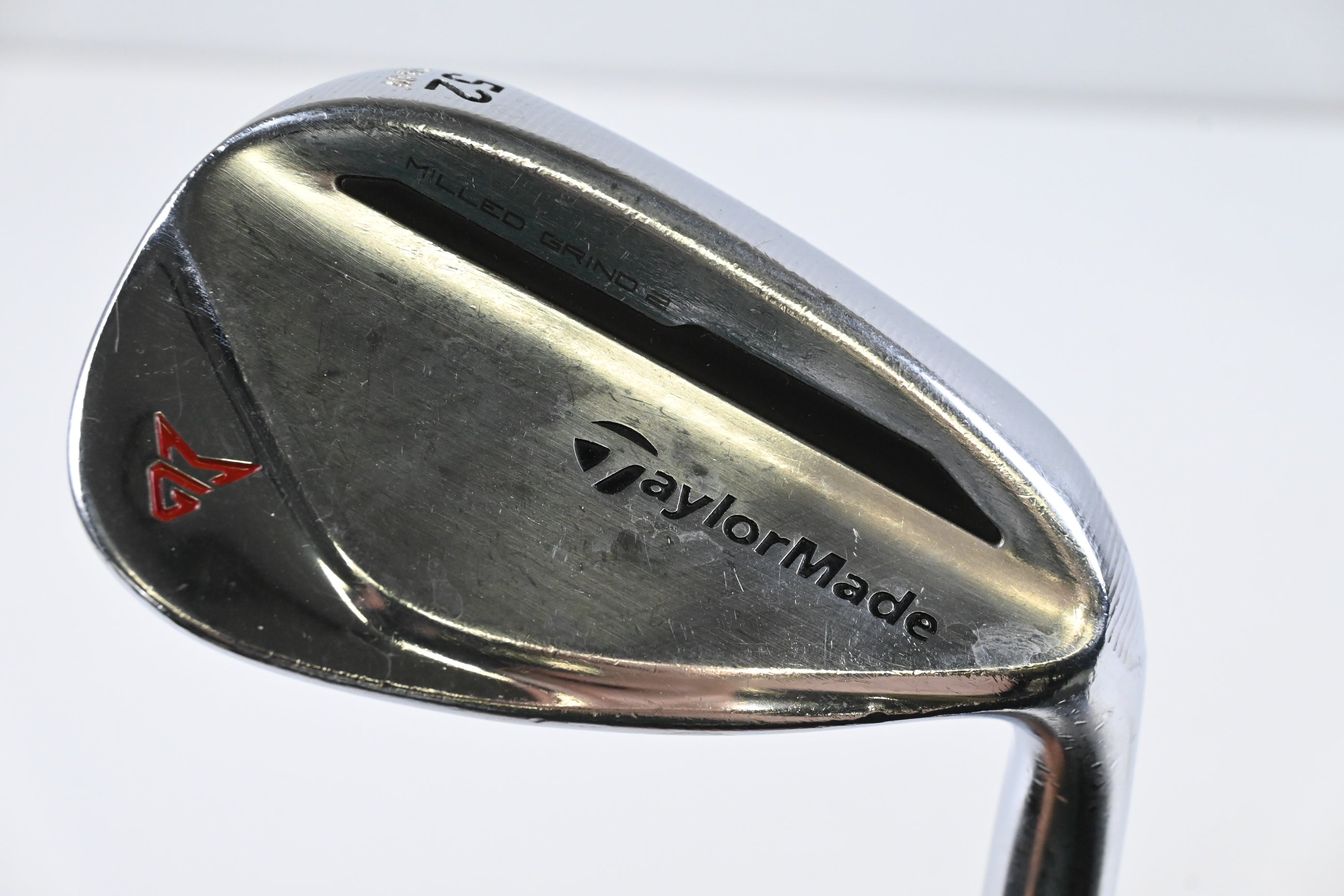 Taylormade Milled Grind 2 Gap Wedge / 52 Degree / Stiff Flex Dynamic Gold S200