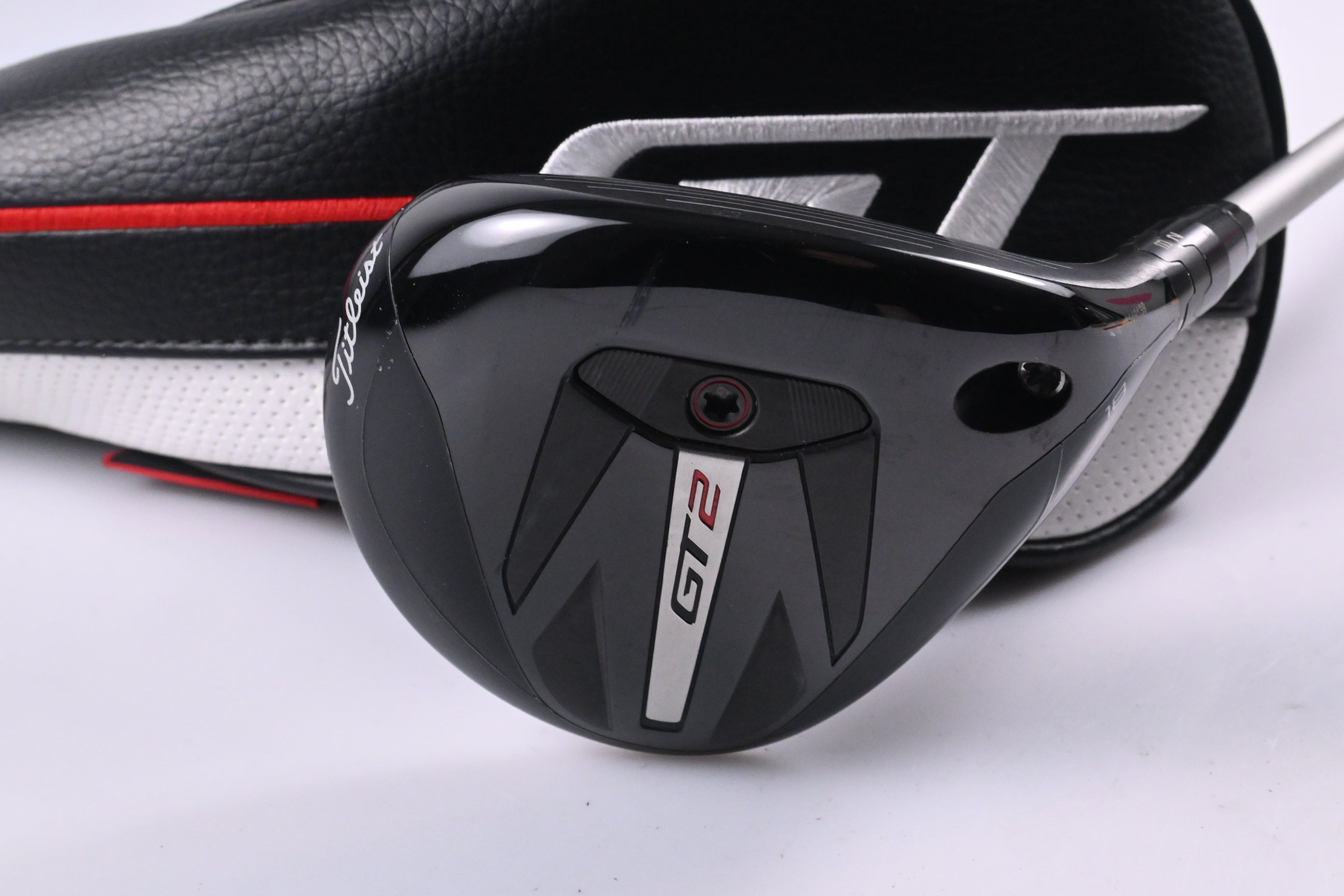 Titleist GT2 #5 Wood / 18 Degree / Regular Flex Diamana M+ Red 60 Shaft