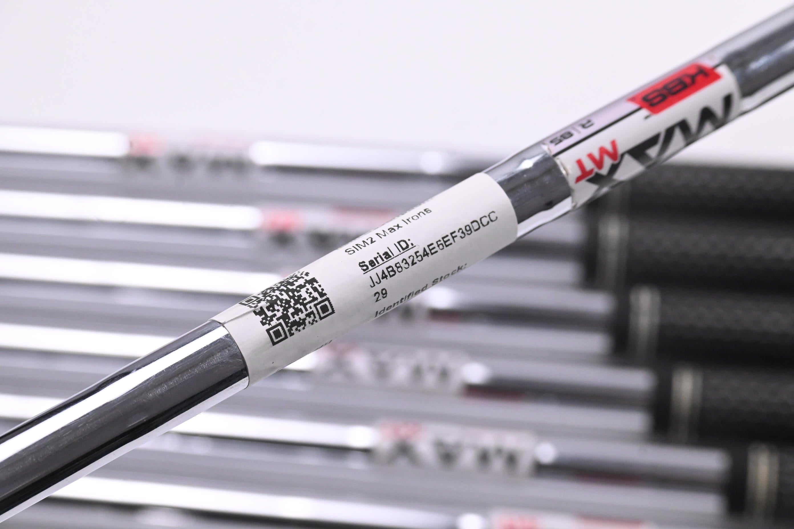 Taylormade SIM2 Max Irons / 5-PW+GW / Regular Flex KBS MAX MT 85 Shafts