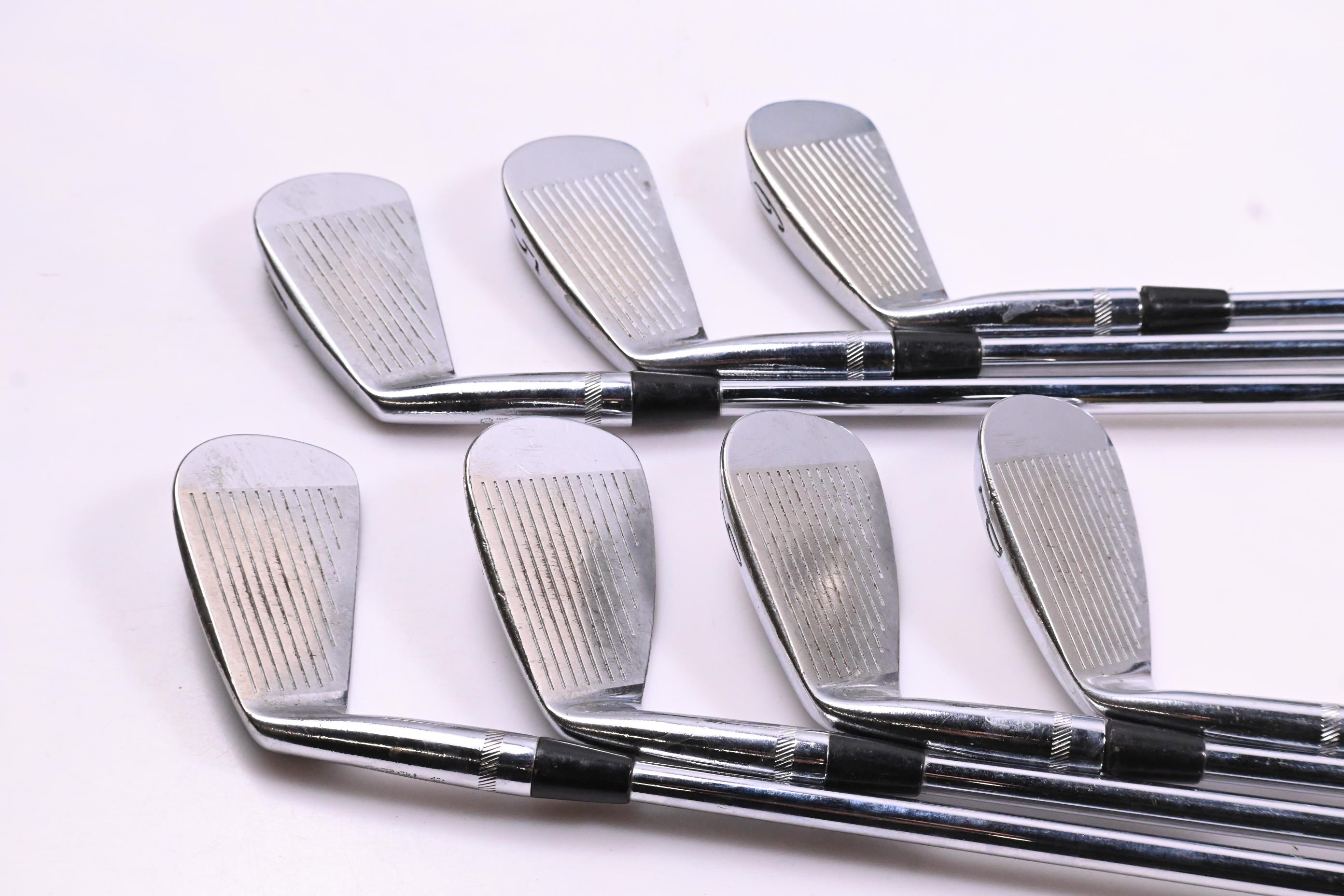 Titleist 681 Forged Irons / 4-PW / Stiff Flex Dynamic Gold S300 Shafts