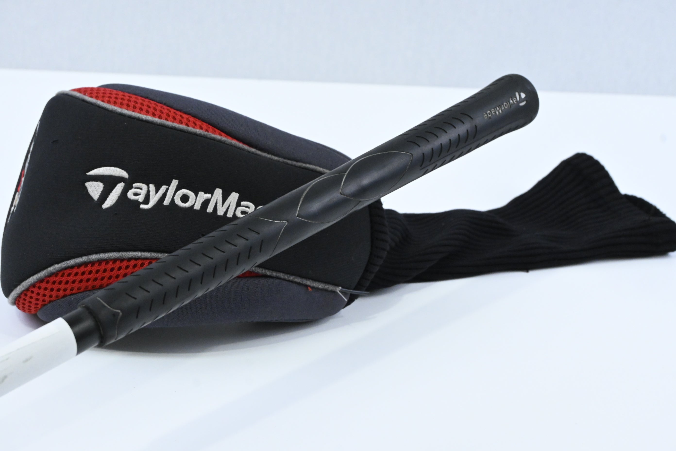 Taylormade Burner 860 Driver / 10.5 Degree / Regular Flex Burner Lite 60 Shaft