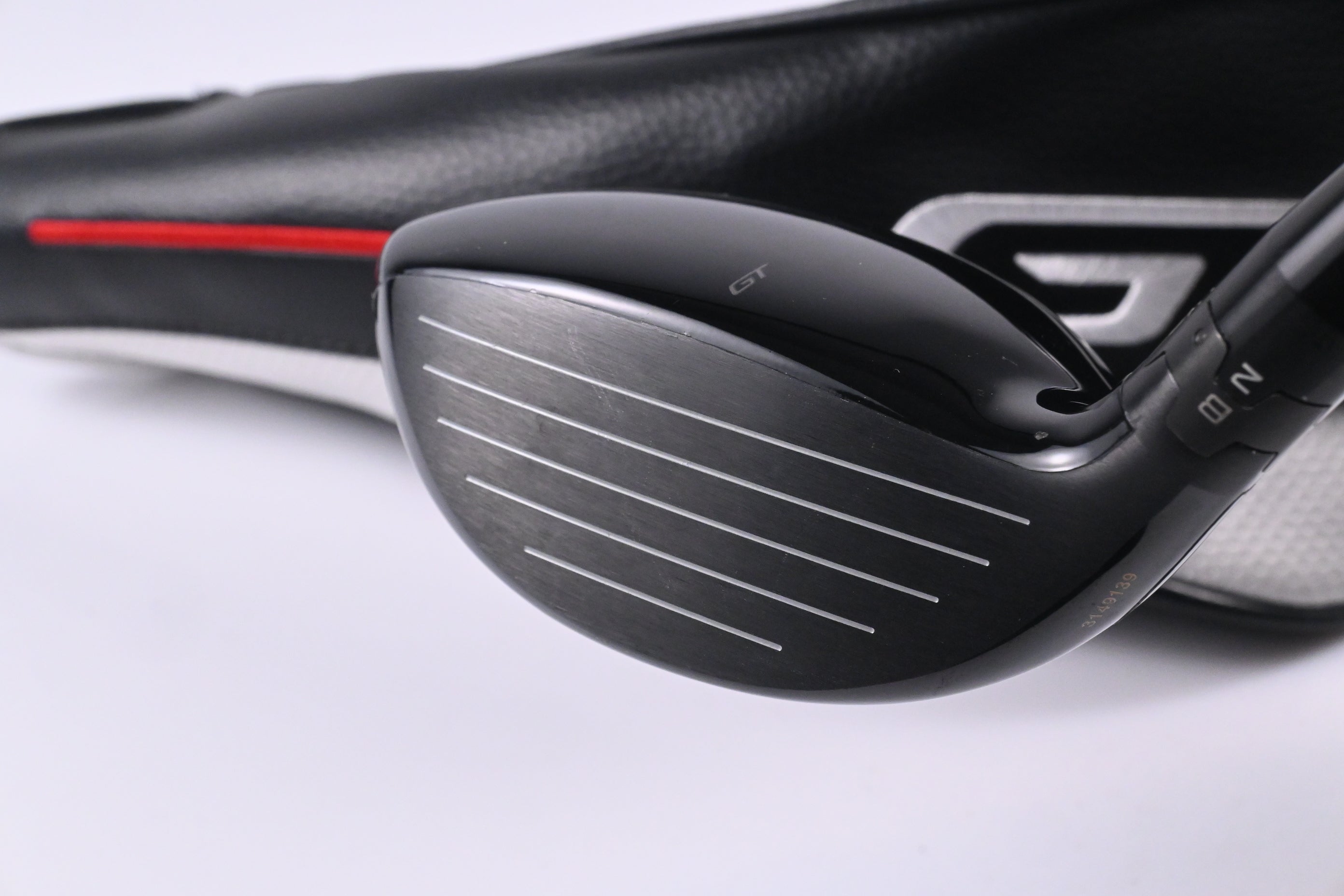 Titleist GT2 #5 Wood / 18 Degree / Regular Flex Diamana M+ Red 60 Shaft