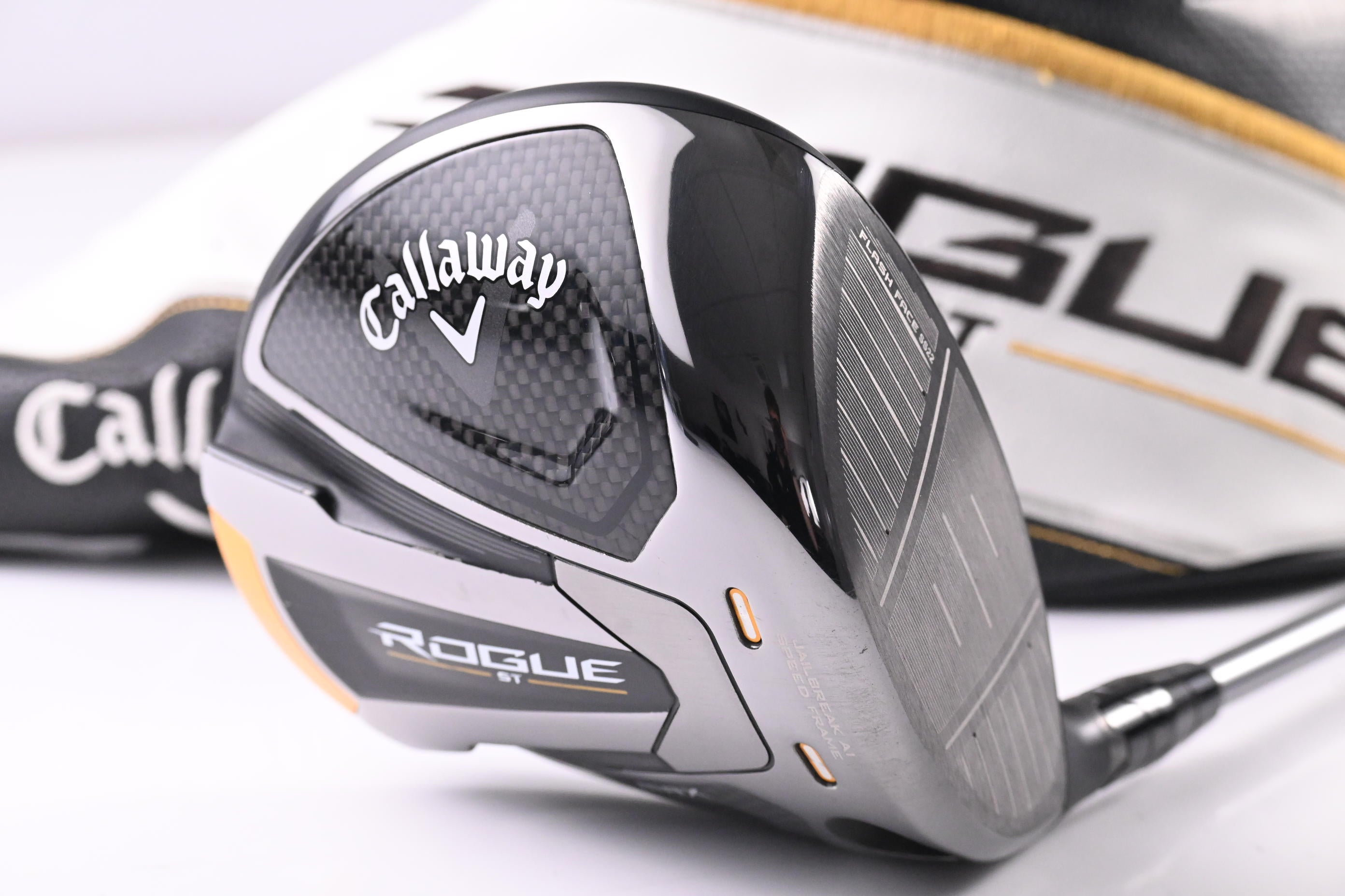 Callaway Rogue ST MAX Driver / 10.5 Degree / Regular Flex HZRDUS T800 55 Shaft