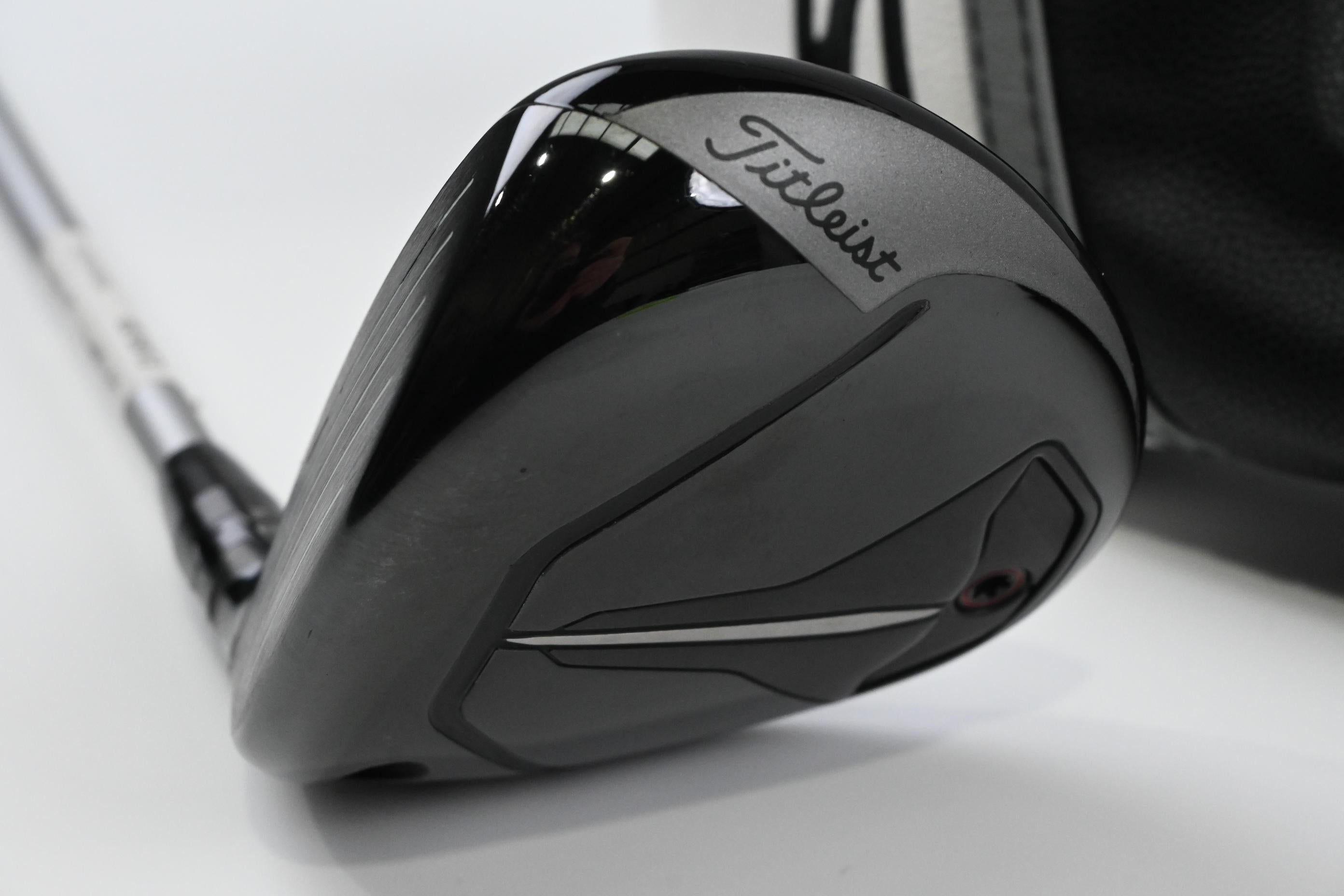 Left Hand Titleist TSR1 #5 Wood / 20 Degree / Senior Flex MMT Speedmesh 40 Shaft