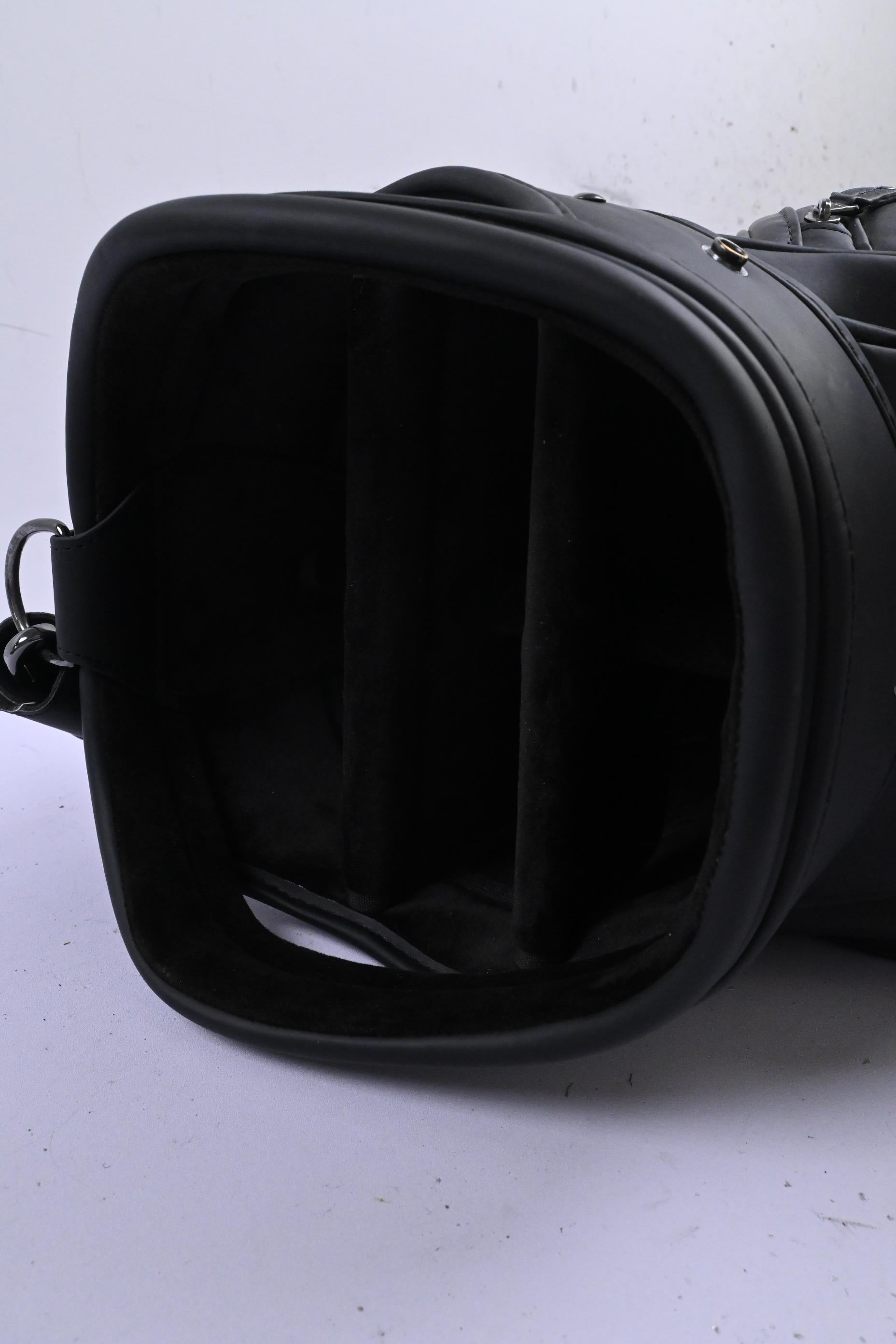 Miura Tour Bag / 6-Way Divider / Black & White